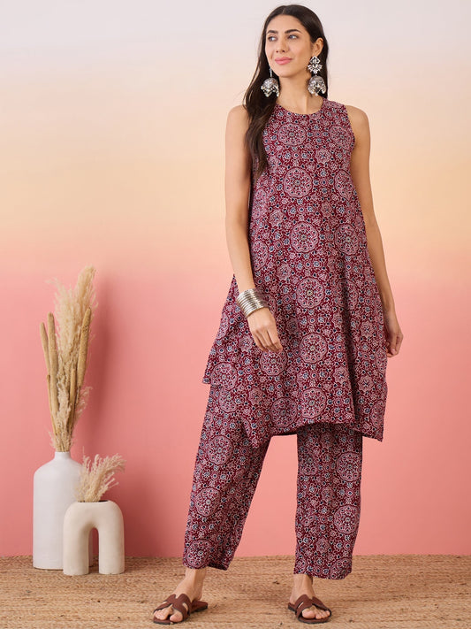 InWeave Maroon Navy Ajrakh Foil Round Neck Kurta Pant Set - Swadesiicart