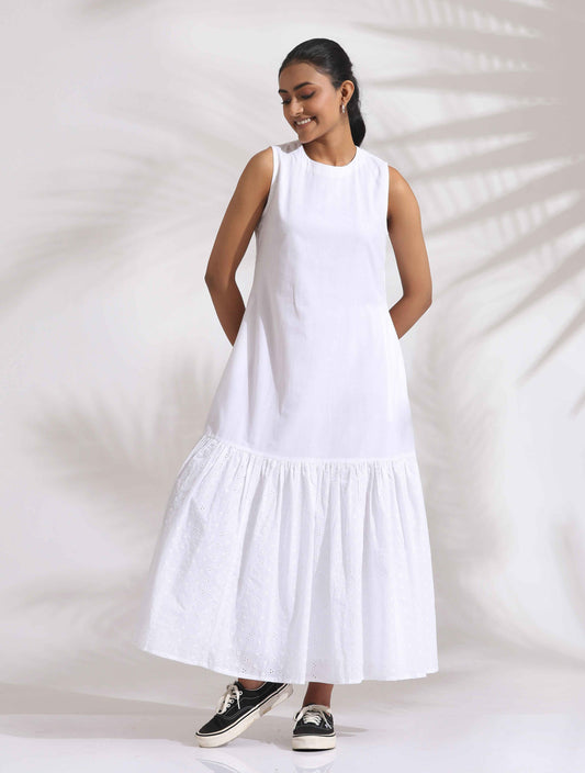 trueBrowns White Cotton Schiffli Tier Dress | Swadesiicart