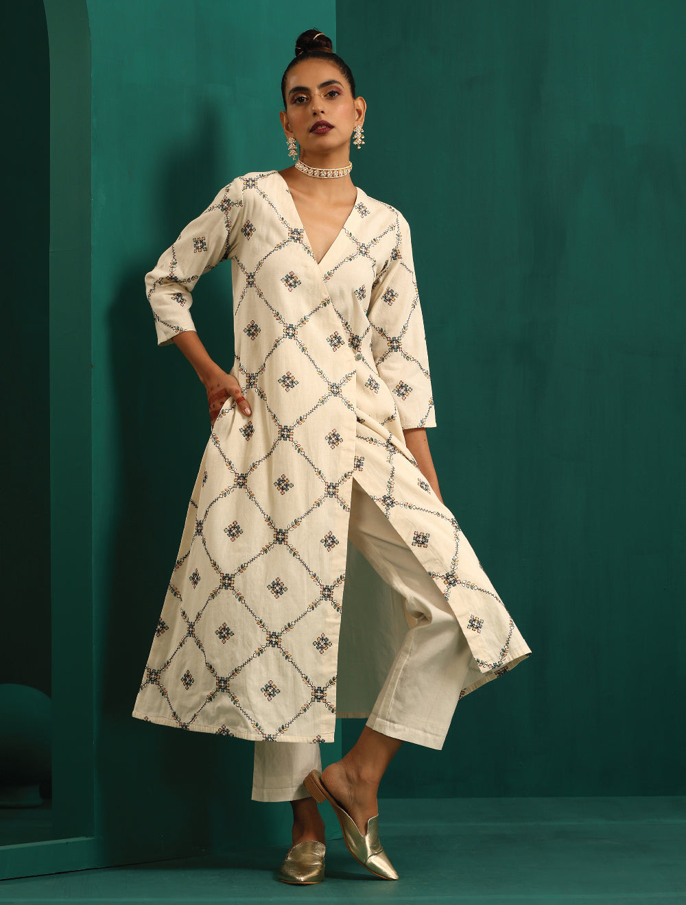 trueBrowns Ivory Rhombus Cotton Angrakha Kurta Pant Set | Swadesiicart