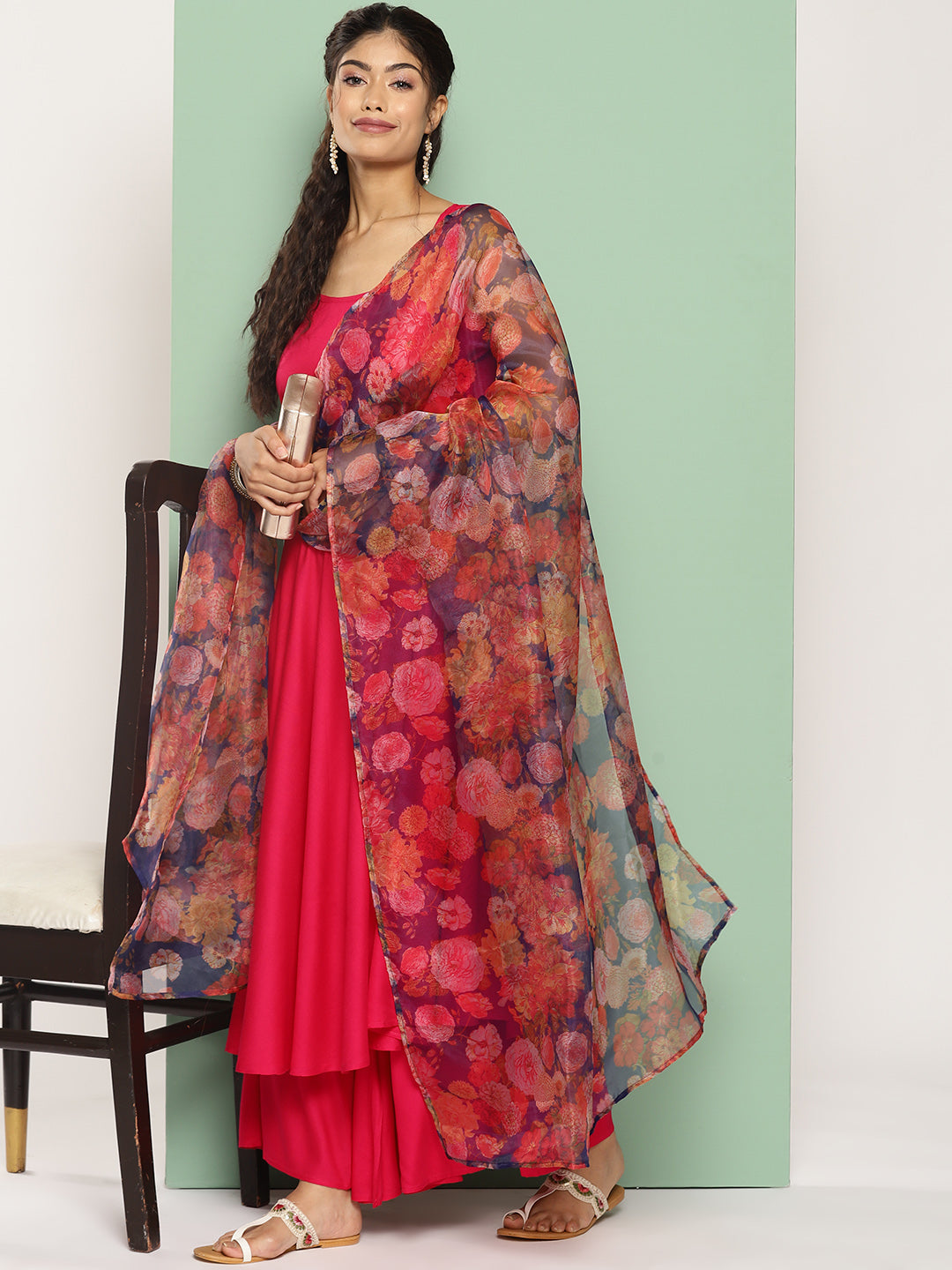 InWeave Women's Fuchsia Sleeveless Kurta Set W Navy Floral Or Dupatta - Swadesiicart