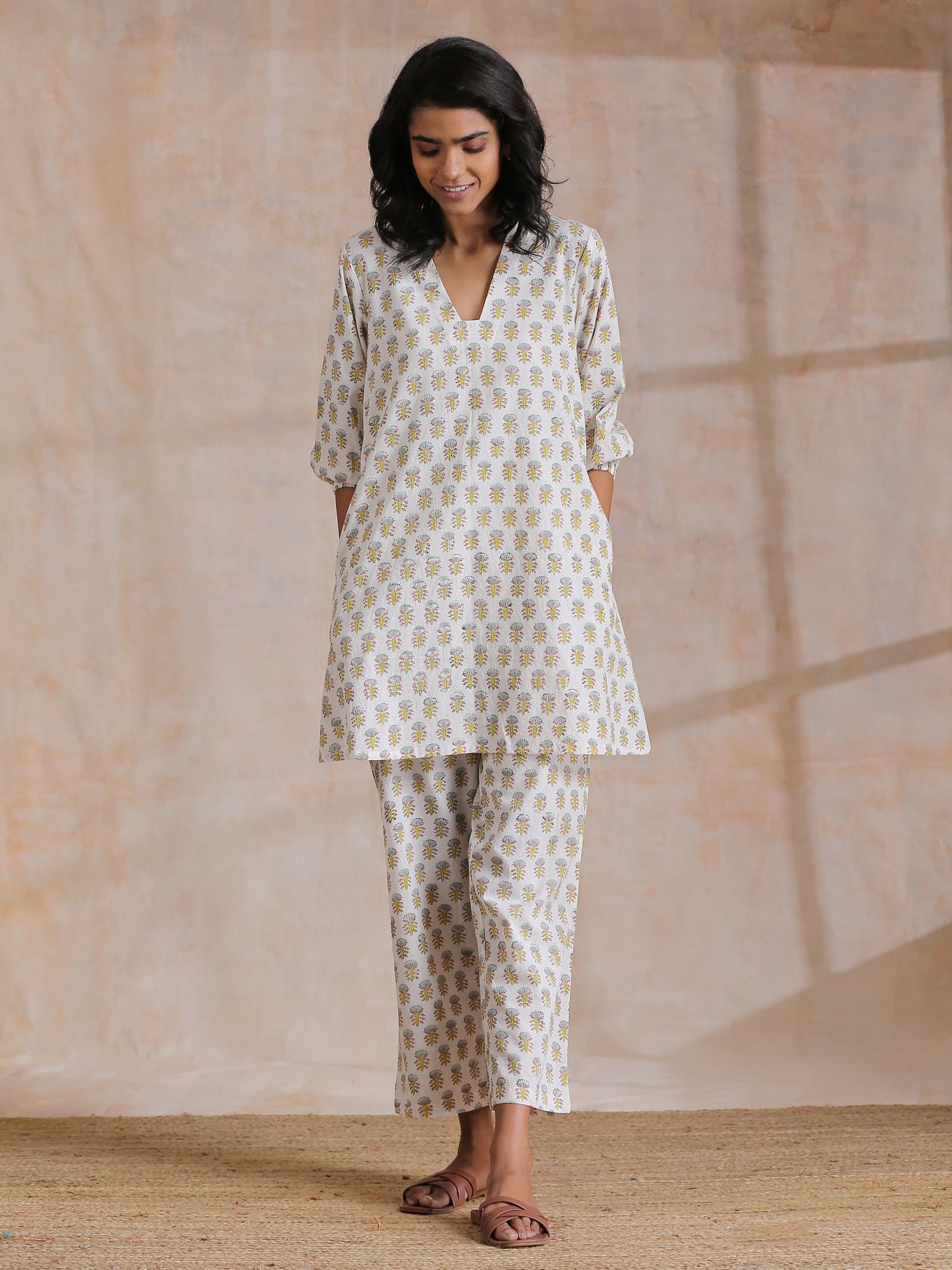 trueBrowns Multi Color Floral Booti Print Cotton V-Square Neck Co-Ord Set - Swadesiicart