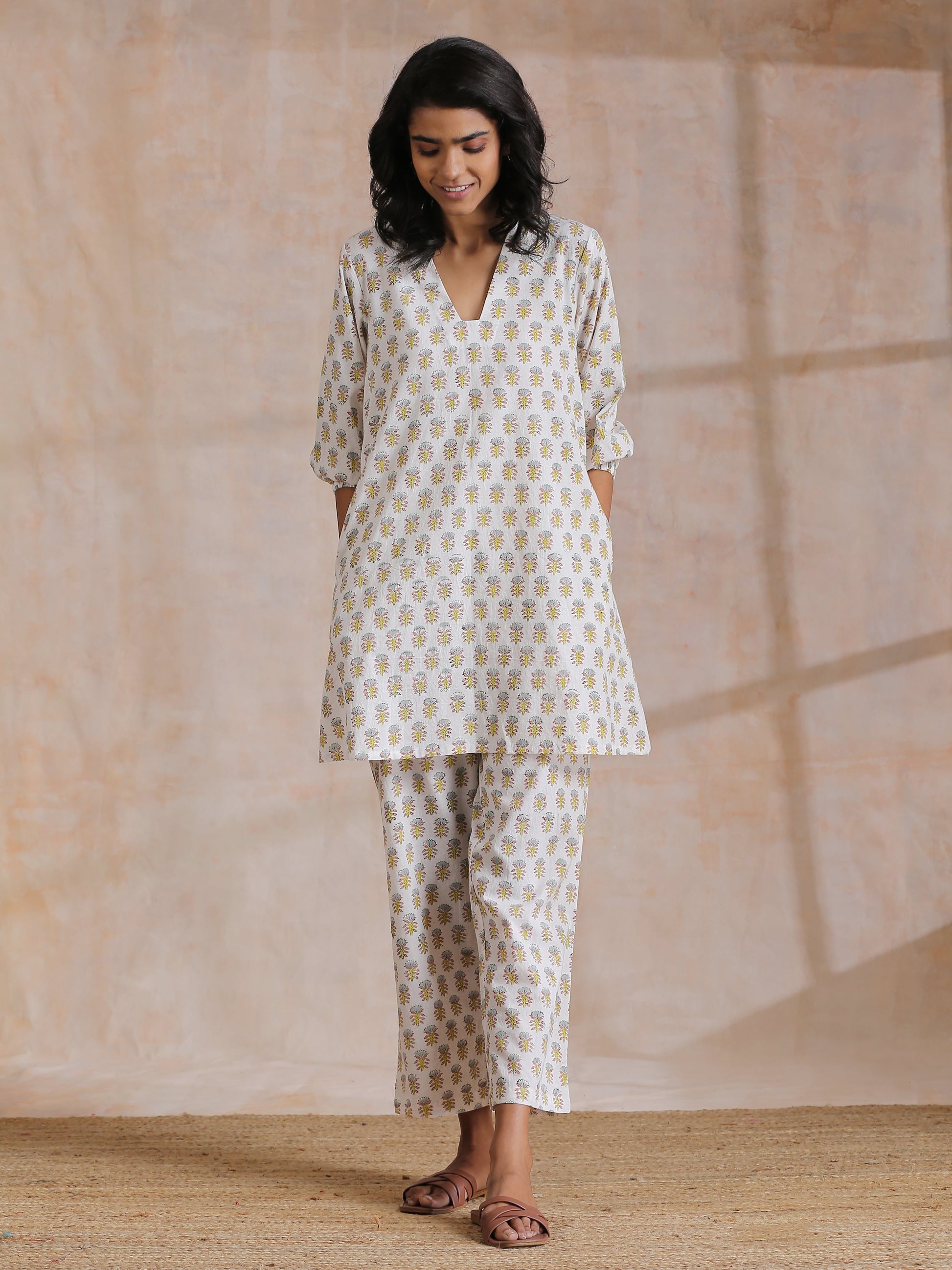 trueBrowns Multi Color Floral Booti Print Cotton V-Square Neck Co-Ord Set - Swadesiicart