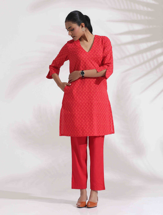 trueBrowns Red Cotton Print Kurta Co-ord Set - Swadesiicart