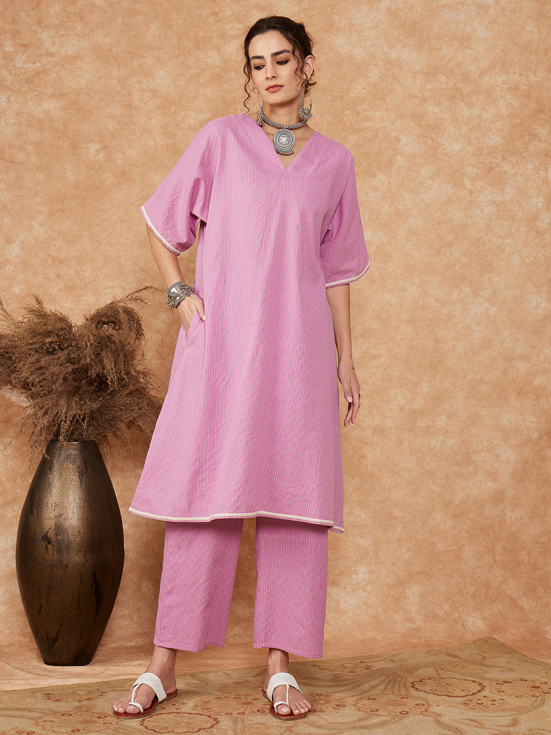 InWeave Women's Mauve Kantha Lace Wrok Kimono Sleeve Kurta Set - Swadesiicart