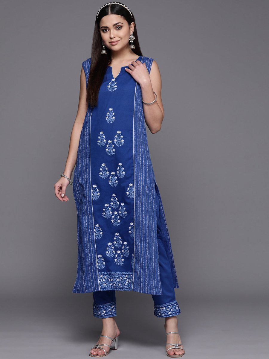 Ahalyaa Women Blue Floral Printed Pure Cotton Kurta with Trousers | Swadesiicart