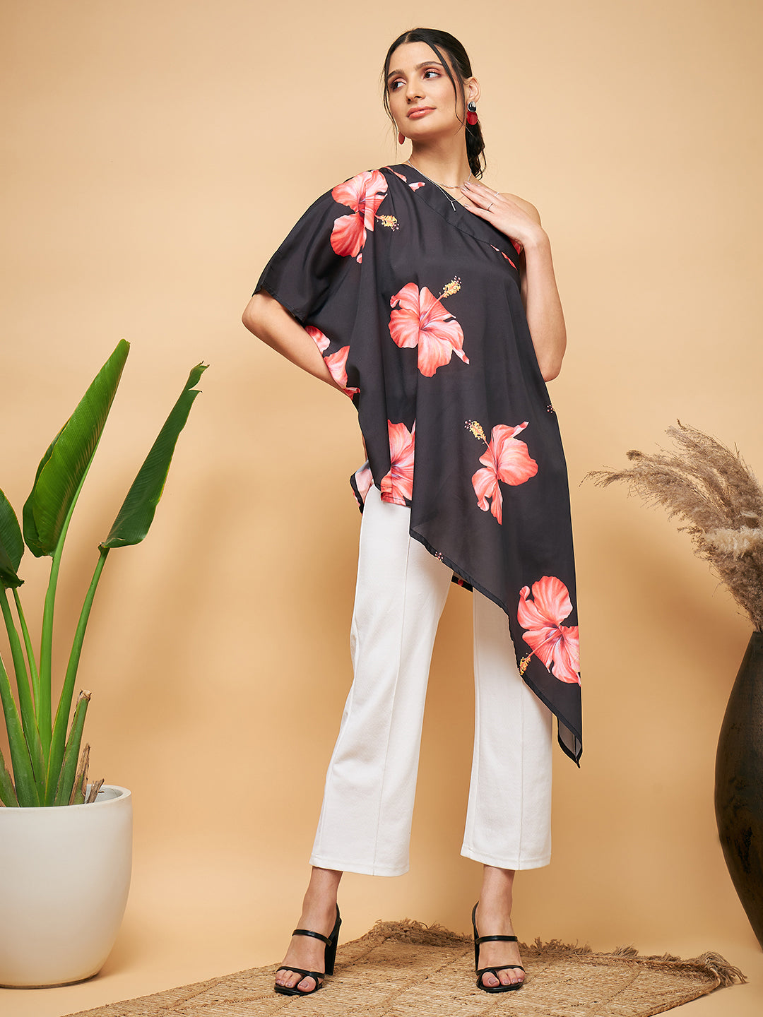 InWeave Women's Black Red Big Flower One Shoulder Kurta - Swadesiicart