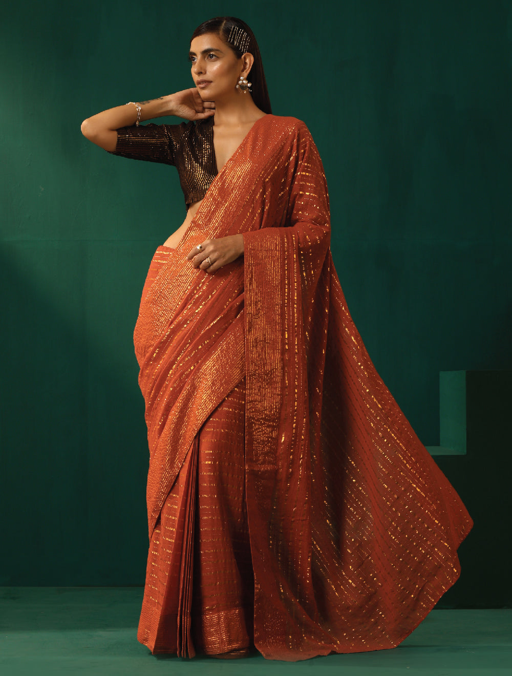 trueBrowns Rust Cotton Gold Lurex Striped Ready to Wear Saree | Swadesiicart