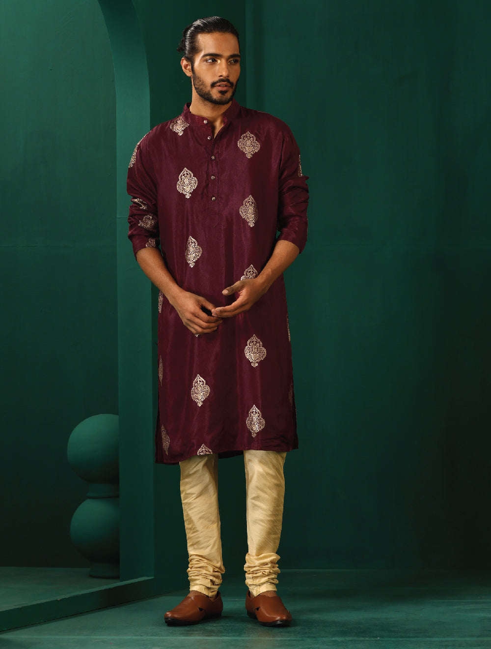 trueBrowns Men's Wine Geometric Viscose Silk Long Kurta | Swadesiicart