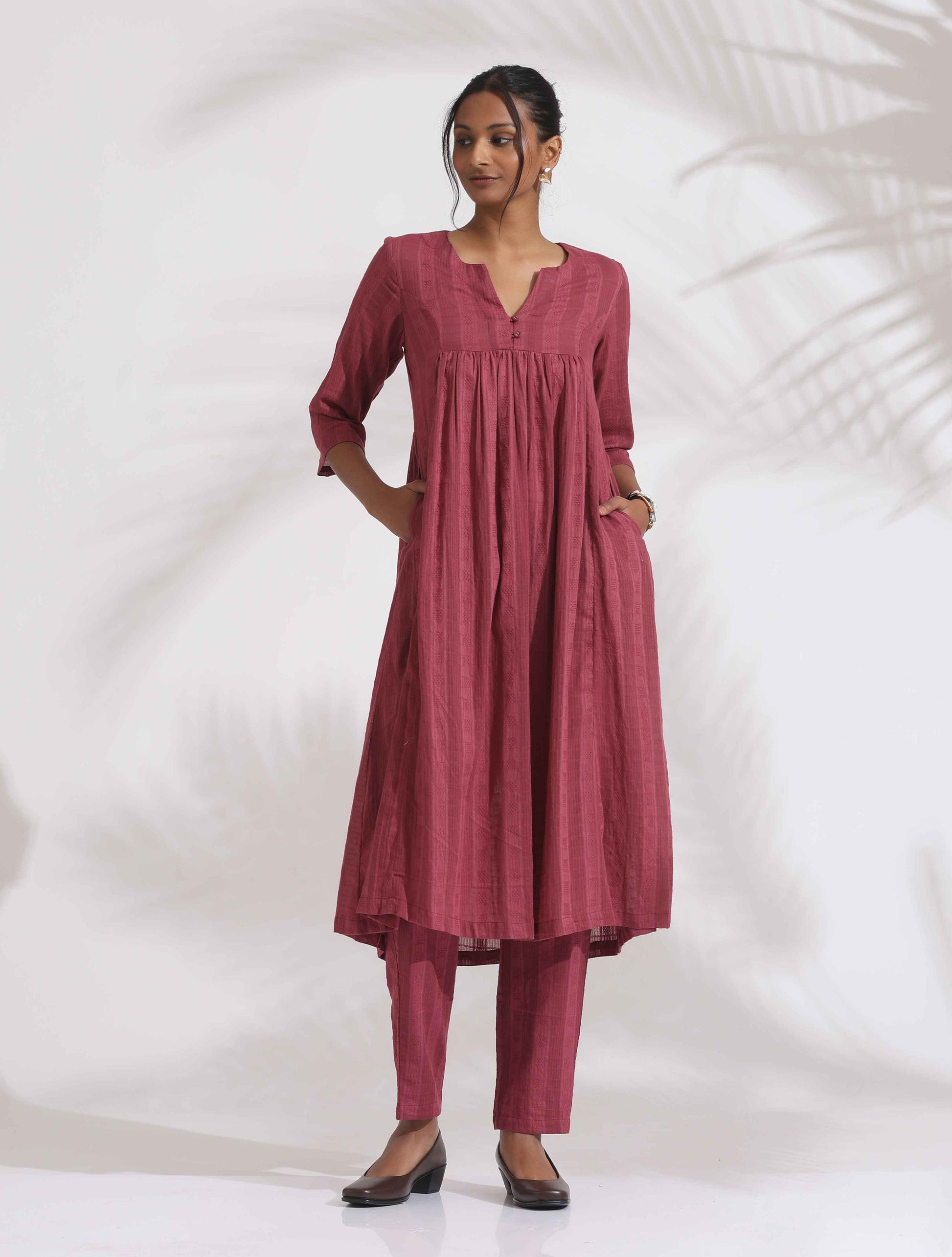 trueBrowns Maroon Cotton Flared Kurta Set | Swadesiicart