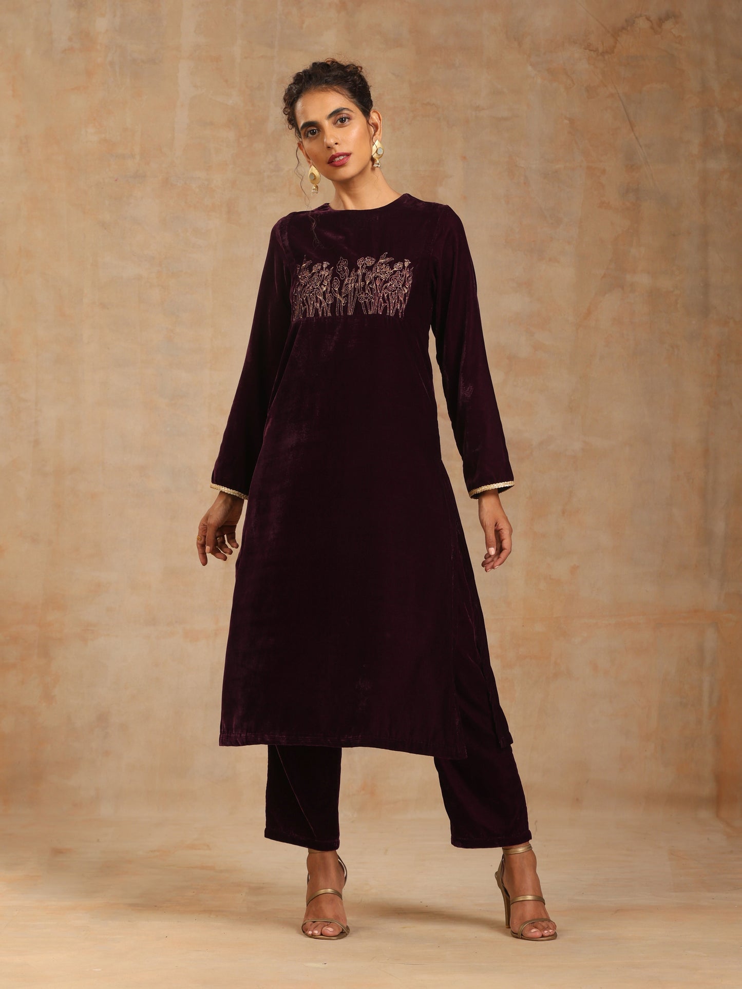 trueBrowns Wine Velvet Yoke Embroidered Kurta | Swadesiicart