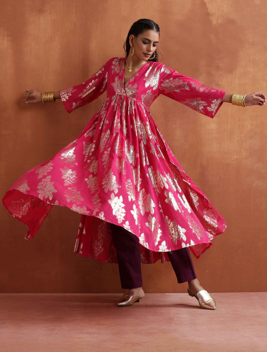 trueBrowns Pink Metallic Flared Anarkali Kurta Set | Swadesiicart