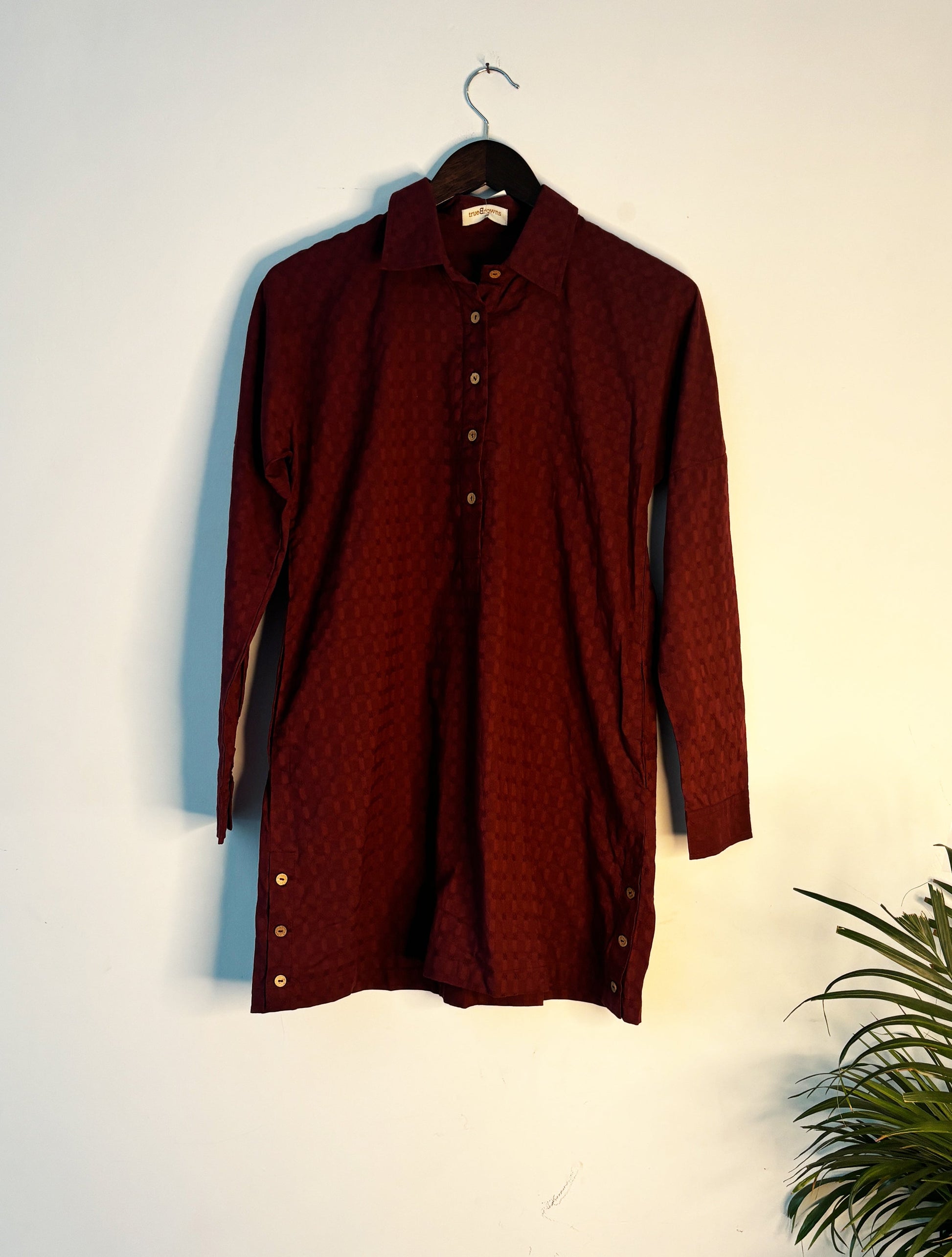 trueBrowns Maroon Straight Men's Kurta | Swadesiicart