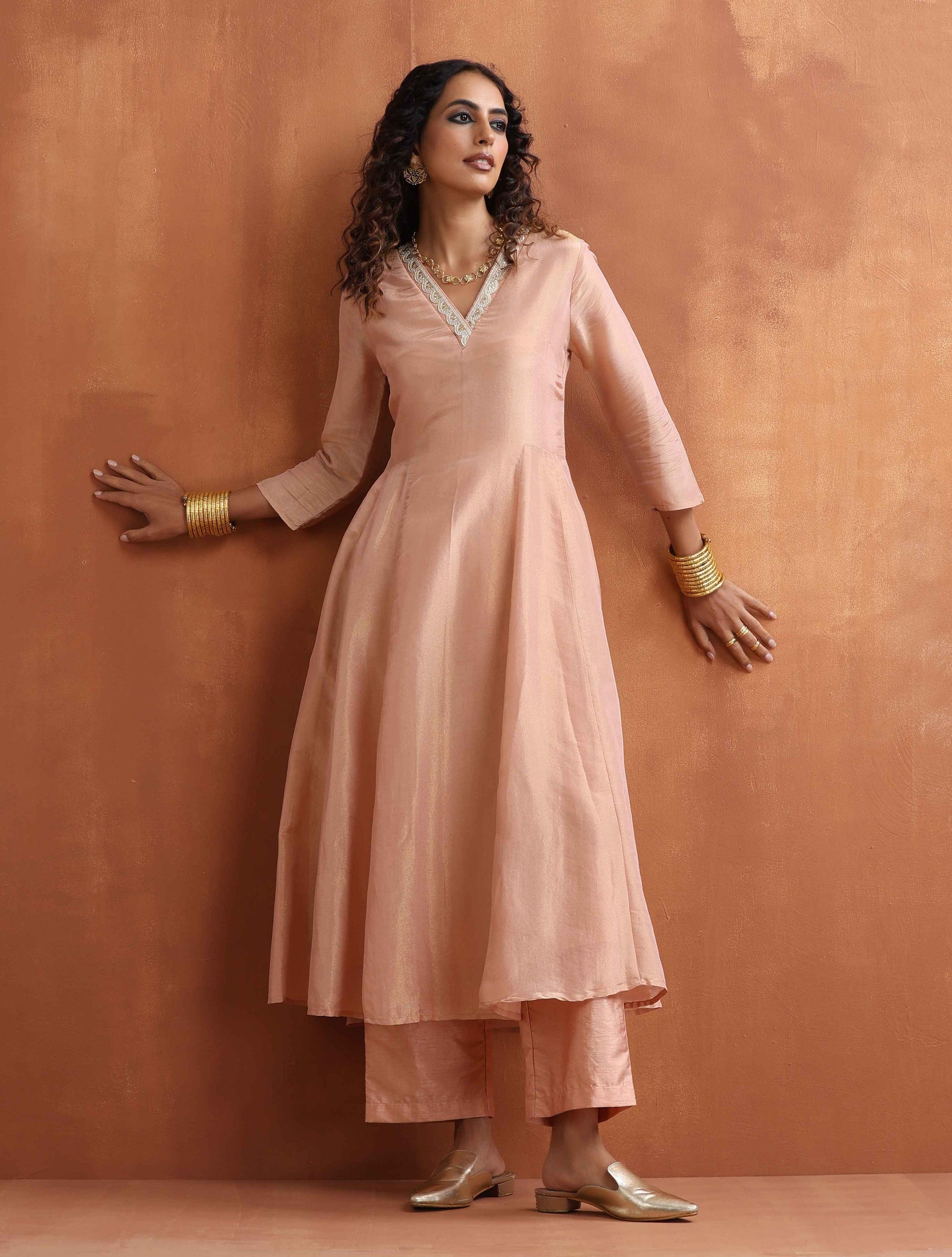 trueBrowns Blush Pink Tissue Flared Anarkali Kurta Set | Swadesiicart