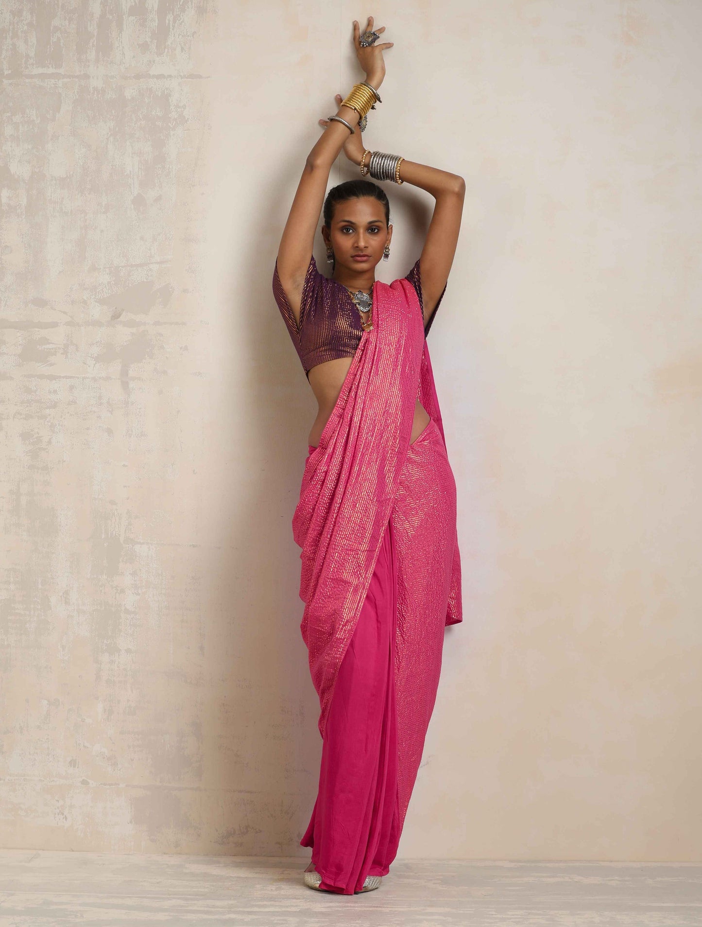 trueBrowns Pink Gold Metallic Ready To Wear Saree | Swadesiicart