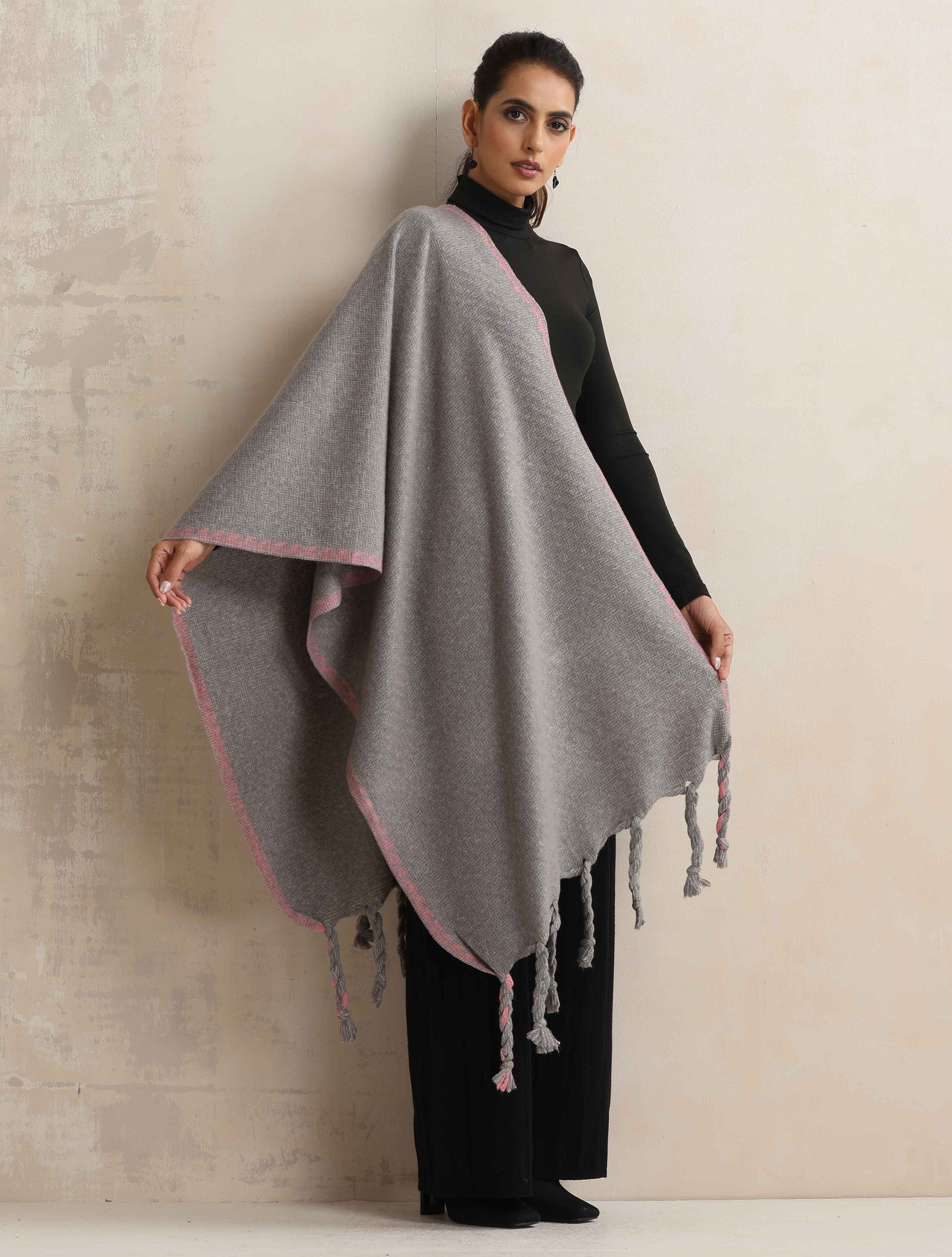 trueBrowns Grey Tassel Woollen Stole | Swadesiicart