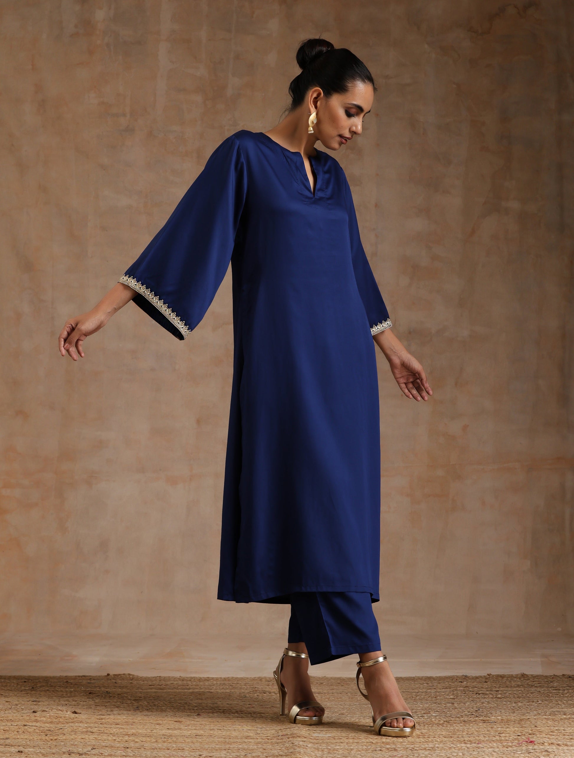 trueBrowns Midnight Blue Modal Satin Relax Kurta Set | Swadesiicart