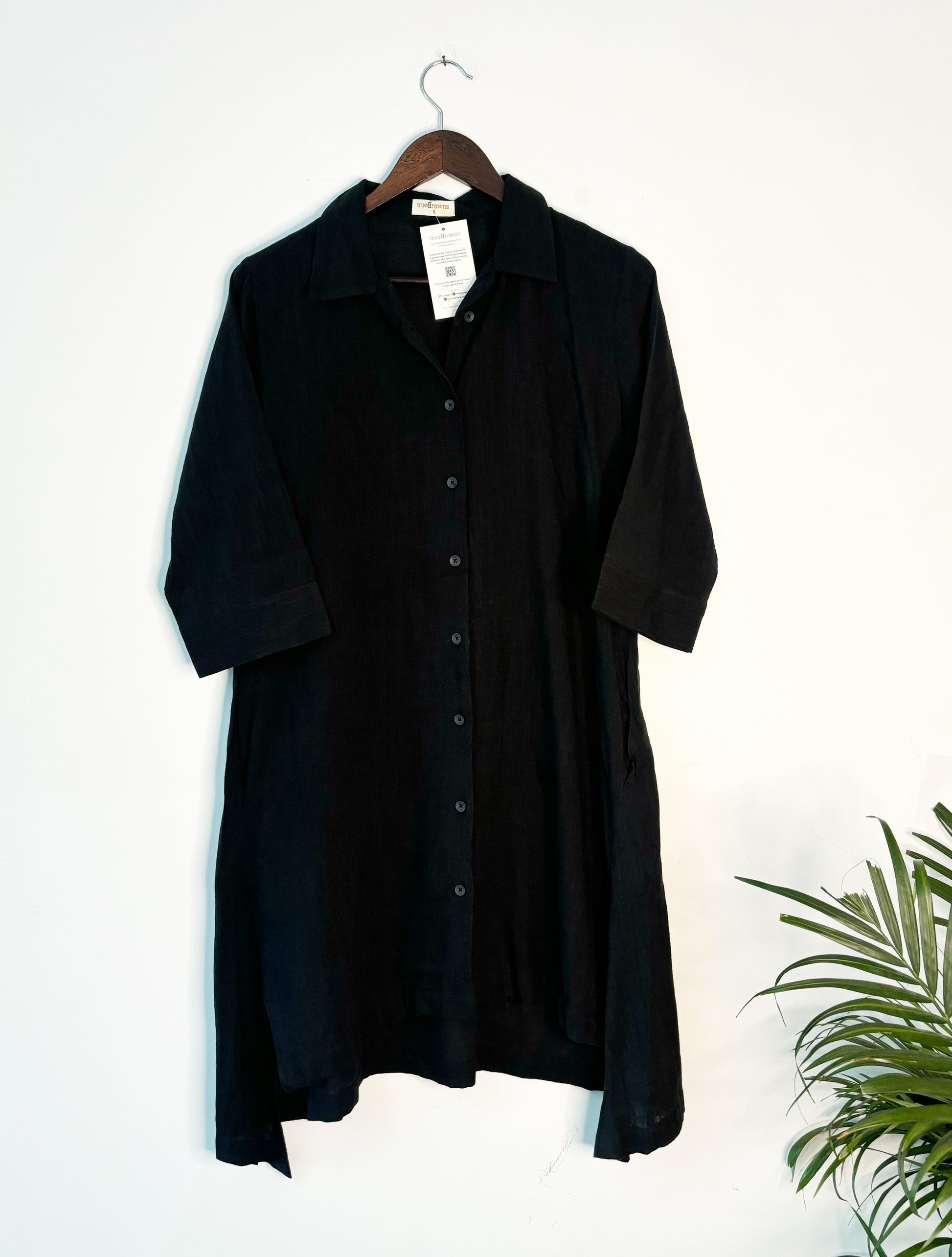 trueBrowns Black Slub Short Shirt Top | Swadesiicart