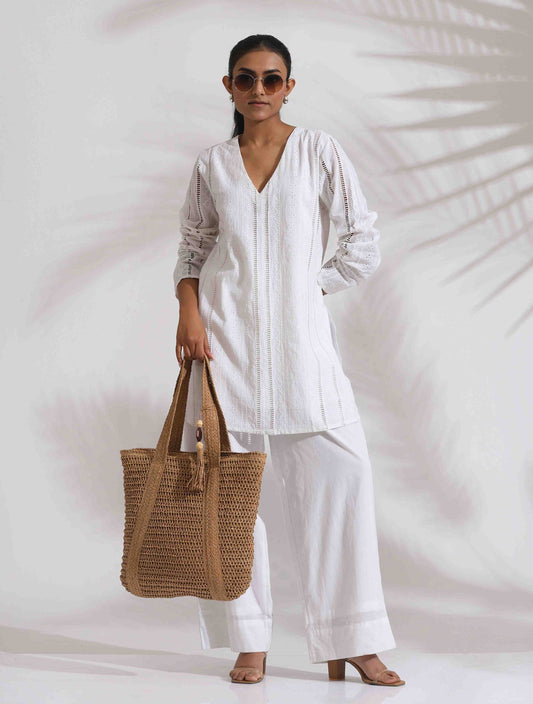 trueBrowns White Cotton Schiffli Co-ord Set - Swadesiicart