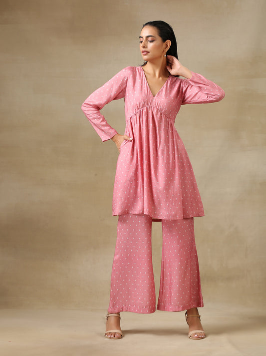 trueBrowns Light Mauve Bandhani Printed Silk Flared Kurta Pant Set | Swadesiicart
