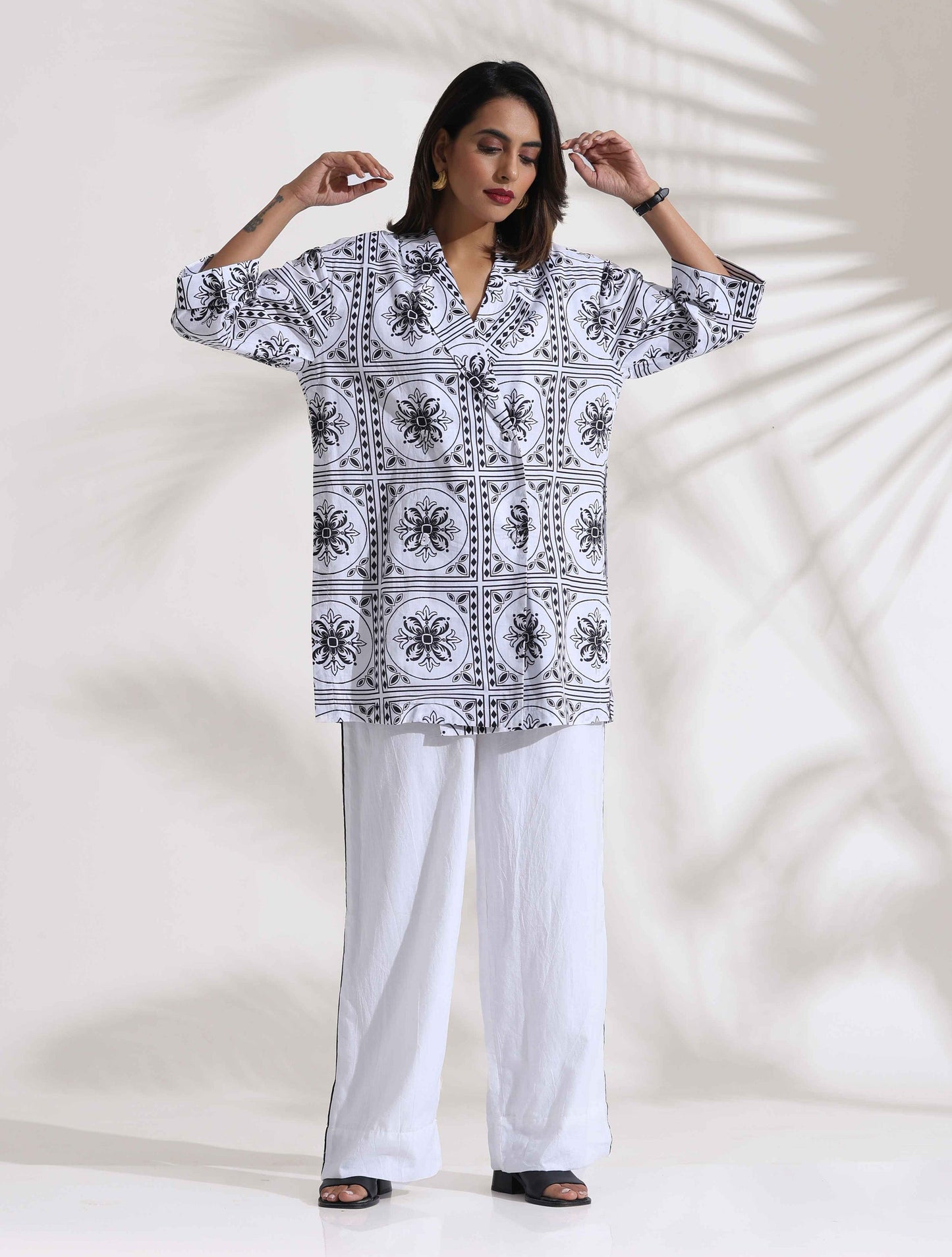 trueBrowns White Cotton Print Jacket Co-ord Set - Swadesiicart