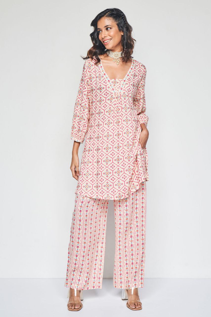 NOZ2TOZ Floral Printed Knee Length V Neck Co-ords Set - Swadesiicart