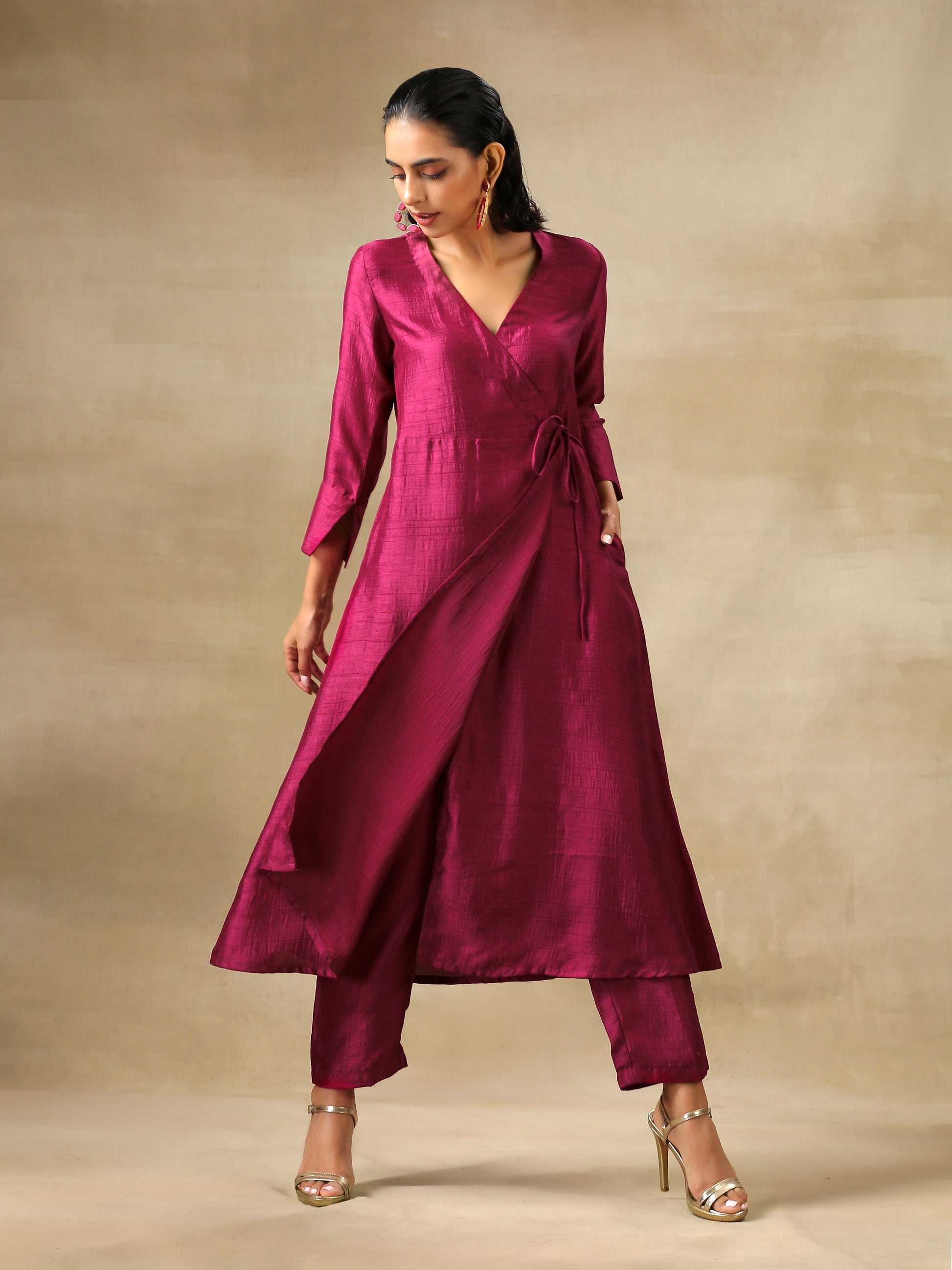 trueBrowns Purple Textured Silk Angrakha Kurta Pant Set | Swadesiicart