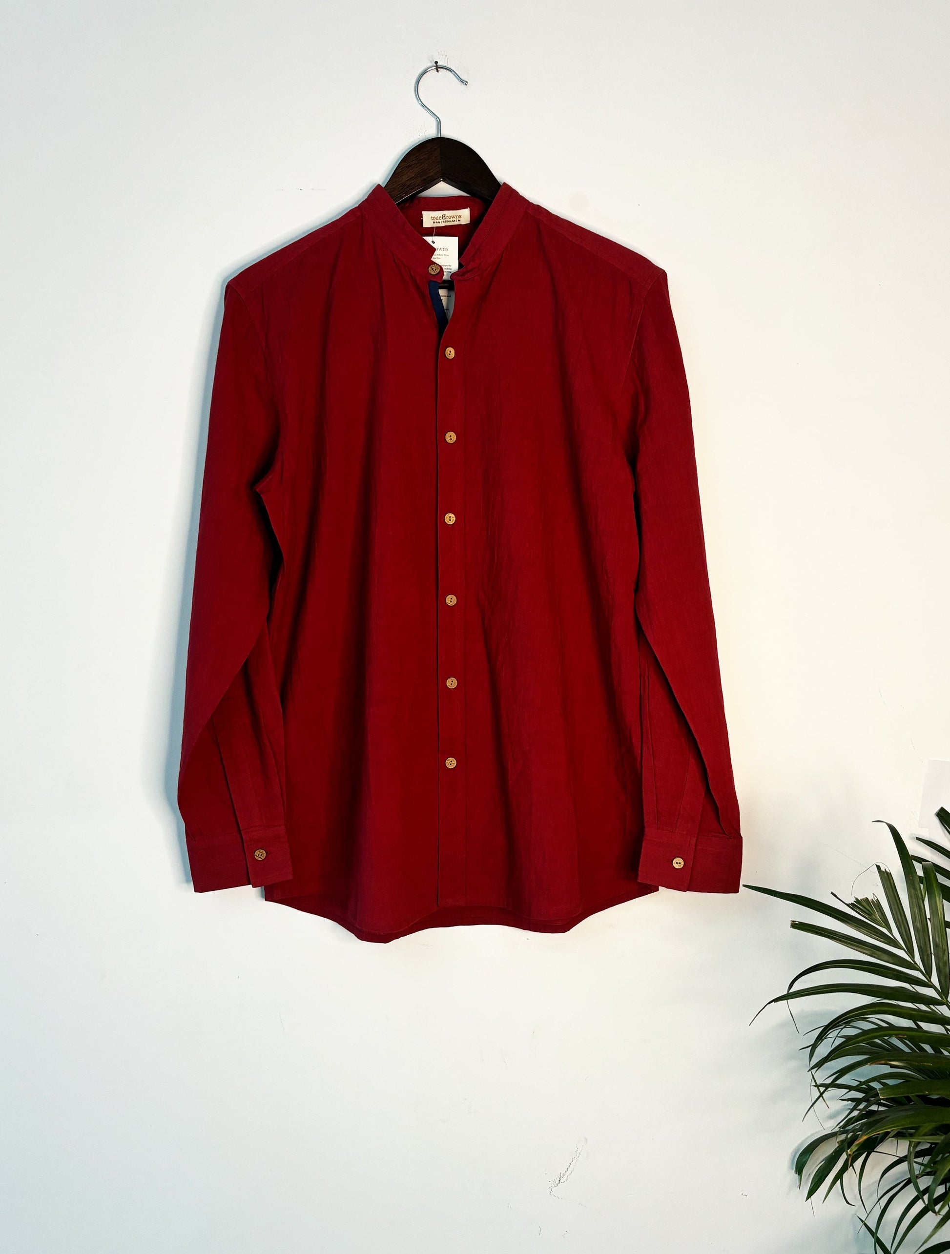 trueBrowns Maroon Slub Men's Shirt | Swadesiicart