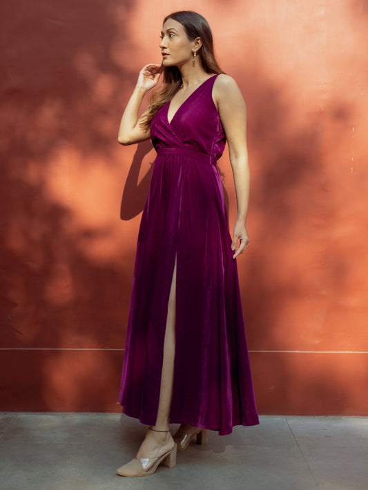 trueBrowns Wine Velvet Sleeveless Dress | Swadesiicart