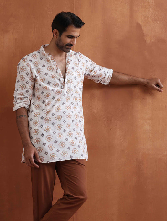 trueBrowns Men's Ivory Printed Short Kurta | Swadesiicart