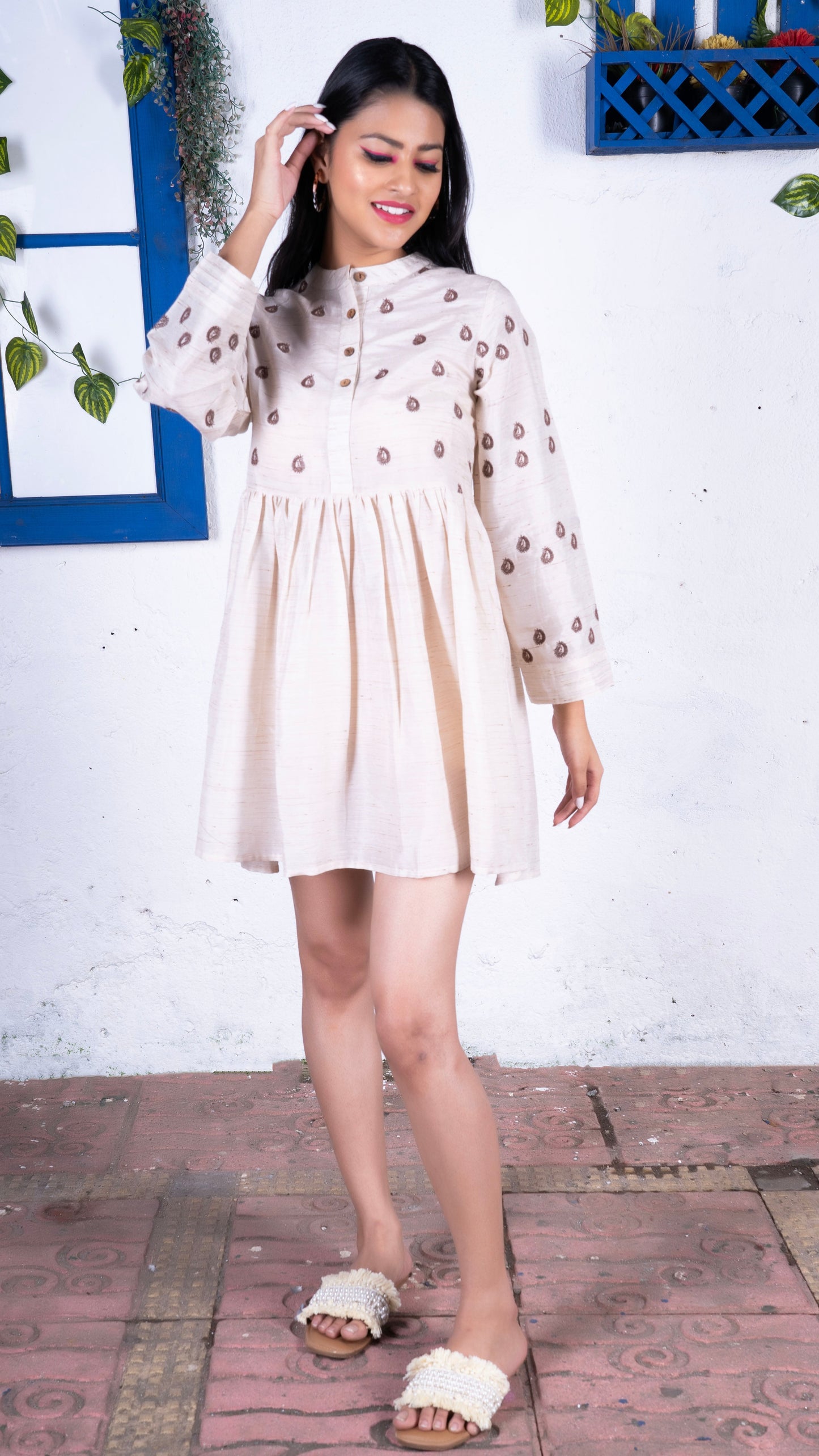 Noroke Silk Embroidered Tunic - Off white | Swadesiicart