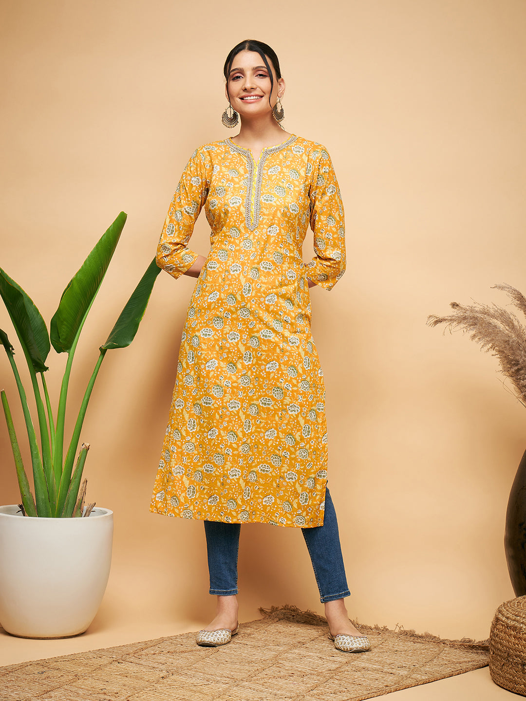 InWeave Women's Yellow Foil Print Gota Straight Kurta - Swadesiicart