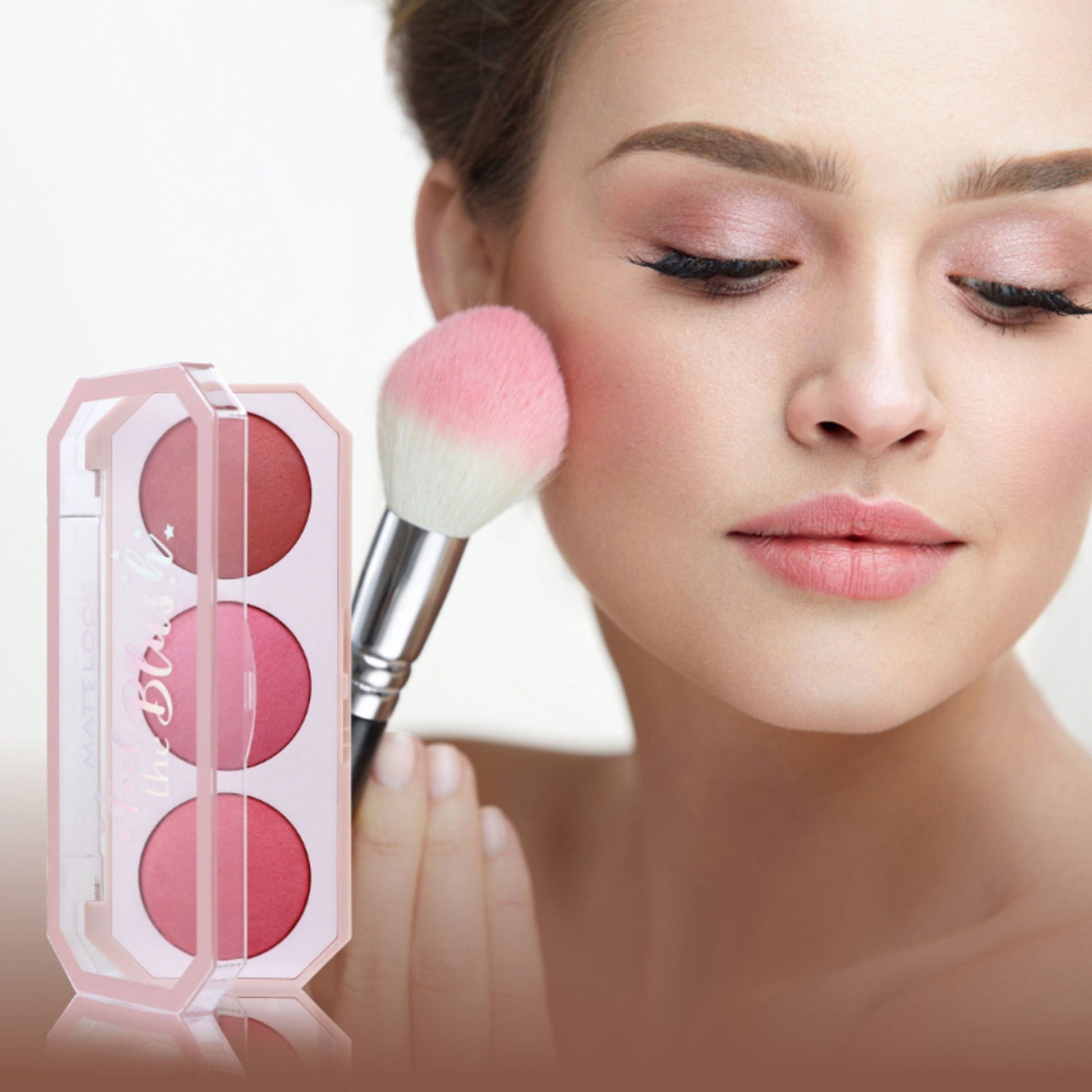 Matt Look Feel The Blush Baked Blush Trio Palette - 01 In The Nude - Swadesiicart