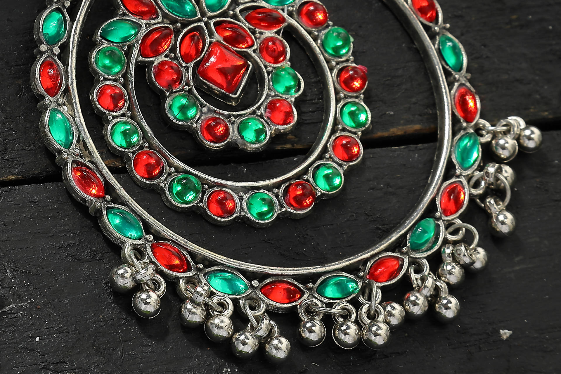 Mominos Fashion Johar Kamal Women's Red & Green Kundan Circles Earrings - Swadesiicart
