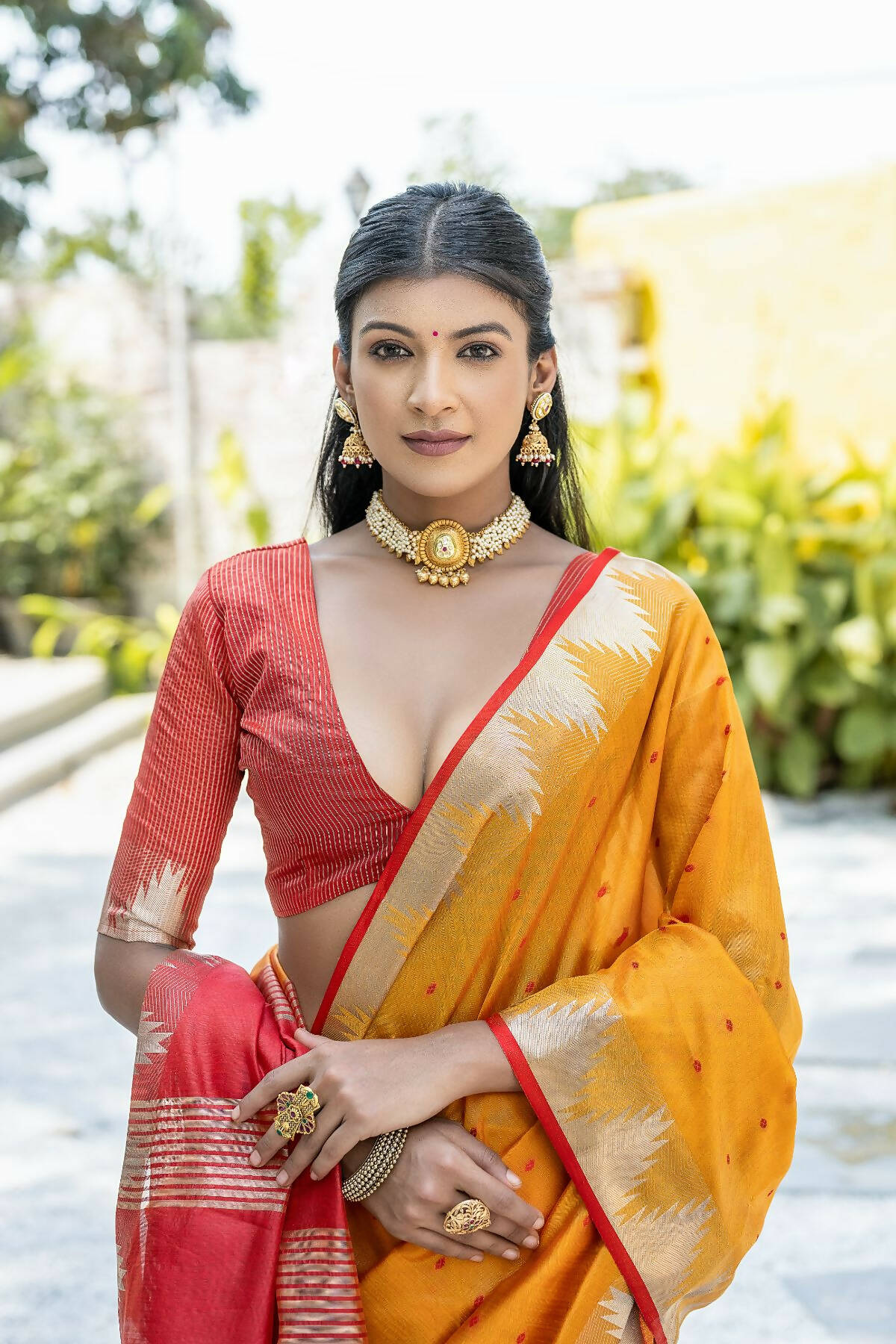 Vishnu Weaves Women's Mustard Raw Silk Zari Woven Saree with Blouse - Swadesiicart