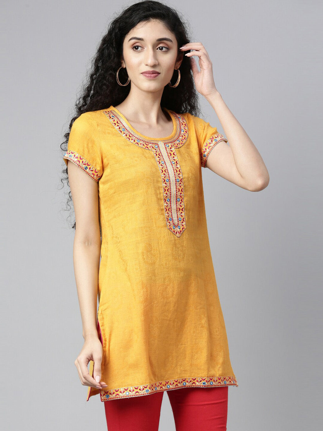 Souchii Women Yellow Embroidered Thread Work Kaftan Kurta - Swadesiicart