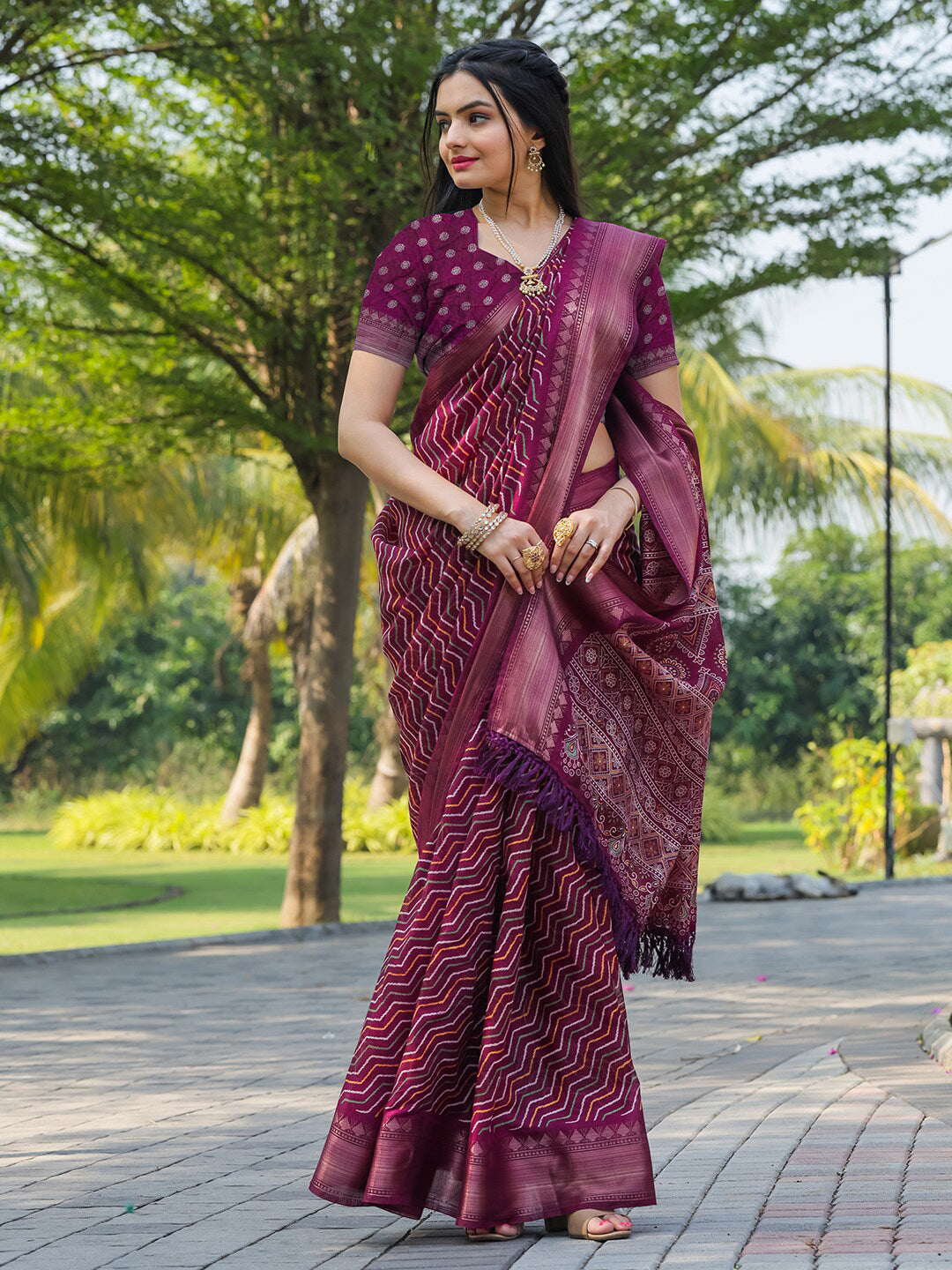 Tikhi Imli Leheriya Printed Zari Ready to Wear Saree | Swadesiicart