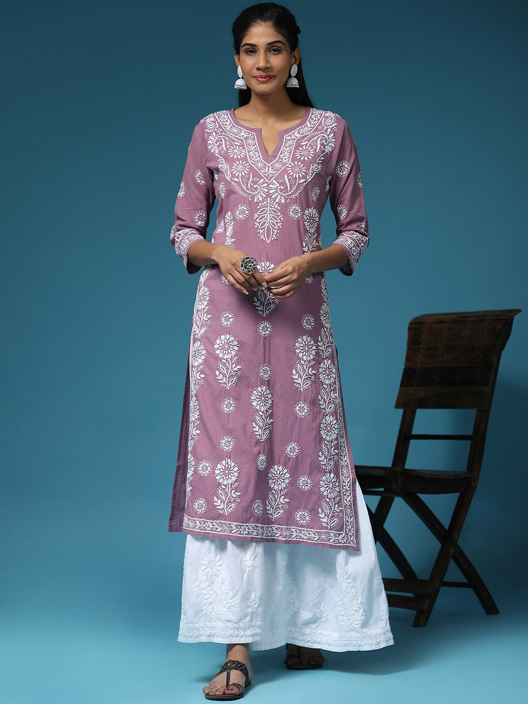 HOUSE OF KARI Floral Embroidered Chikankari Cotton Kurta | Swadesiicart