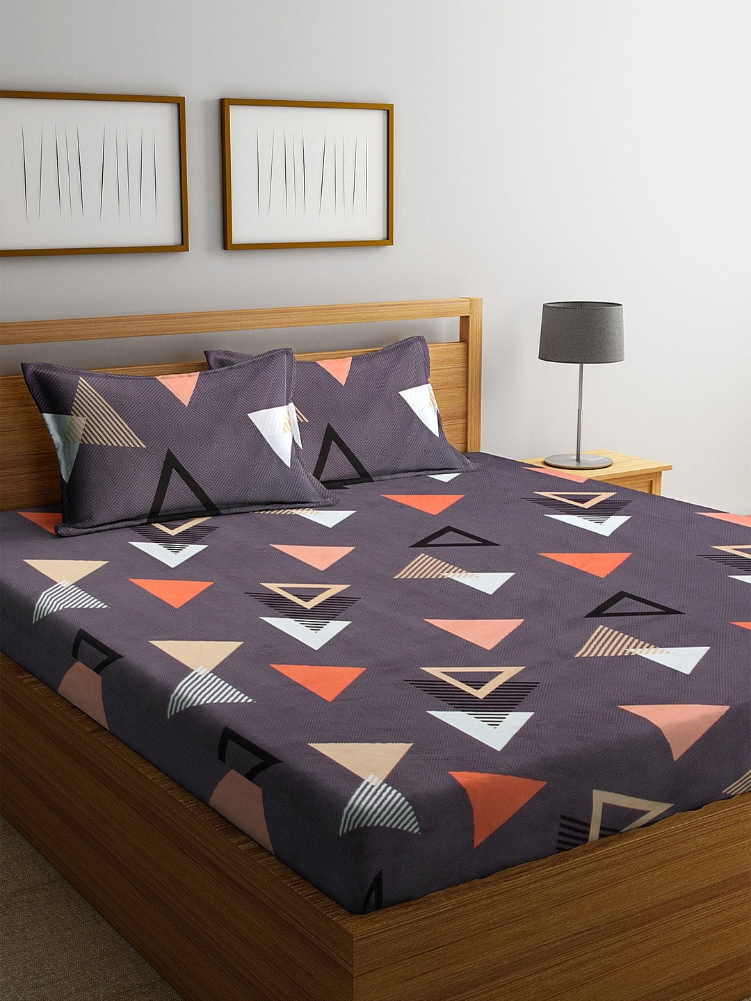 KLOTTHE Purple Geometric 210 TC Cotton Bedsheet with Pillow Covers - Swadesiicart