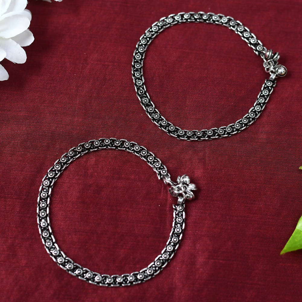 Mominos Fashion Kamal Johar Oxidised Silver Regular Anklets | Swadesiicart