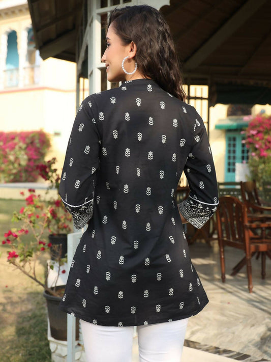 Juniper Women's Black Cambric Floral Printed Tunic | Swadesiicart