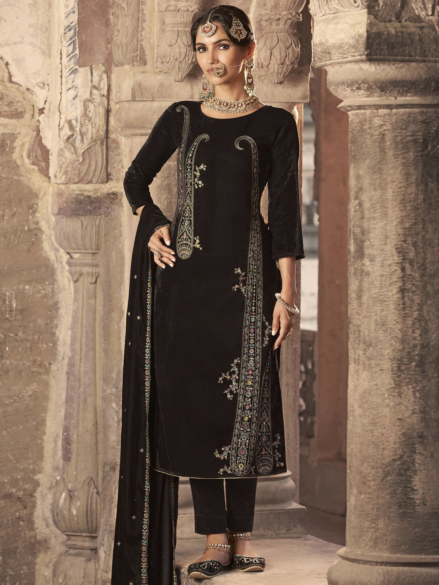 Jyoti Fashion Women's Brown Velvet Floral Resham Thread with Jari work Kurta with Trouser & Dupatta | Swadesiicart