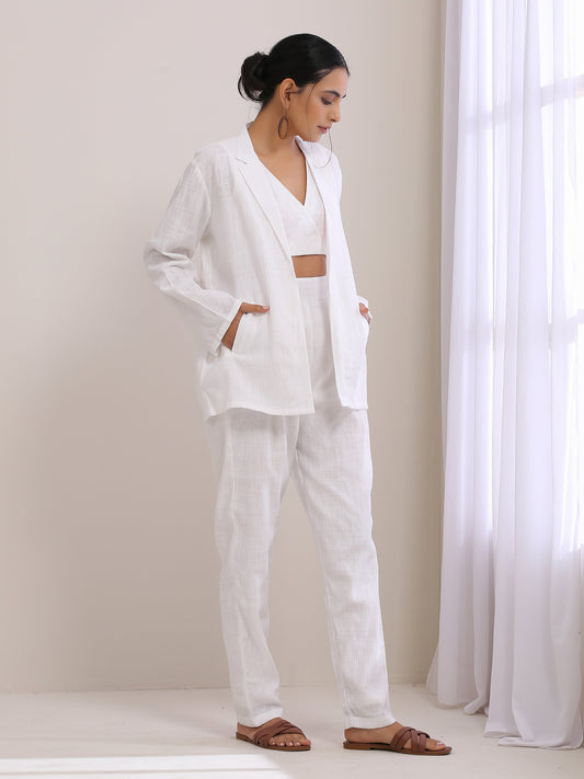 trueBrowns White Slub Texture Pant Suit Set | Swadesiicart