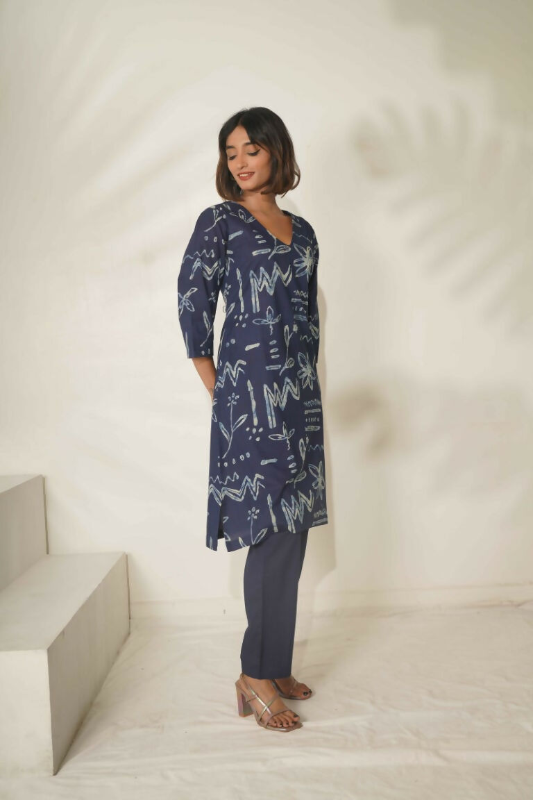 Miravan Women's Abstract Printed Cotton Blue Co-Ord Set - Swadesiicart