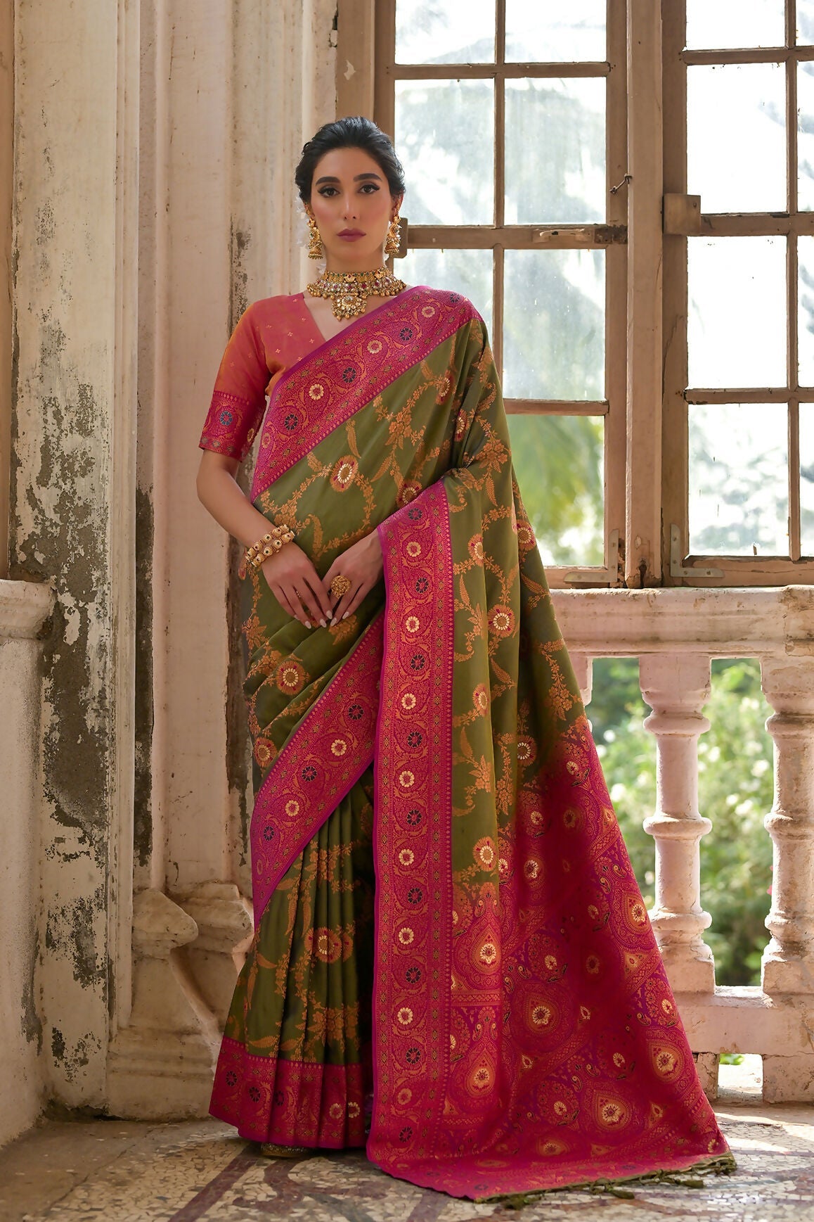 Vishnu Weaves Women's Mehndi Banarasi Silk Zari Woven Saree with Blouse - Swadesiicart