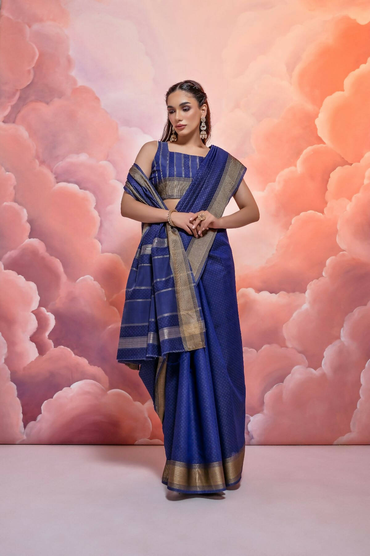 Vishnu Weaves Women's Blue Cotton Self Weaving Saree with Blouse - Swadesiicart