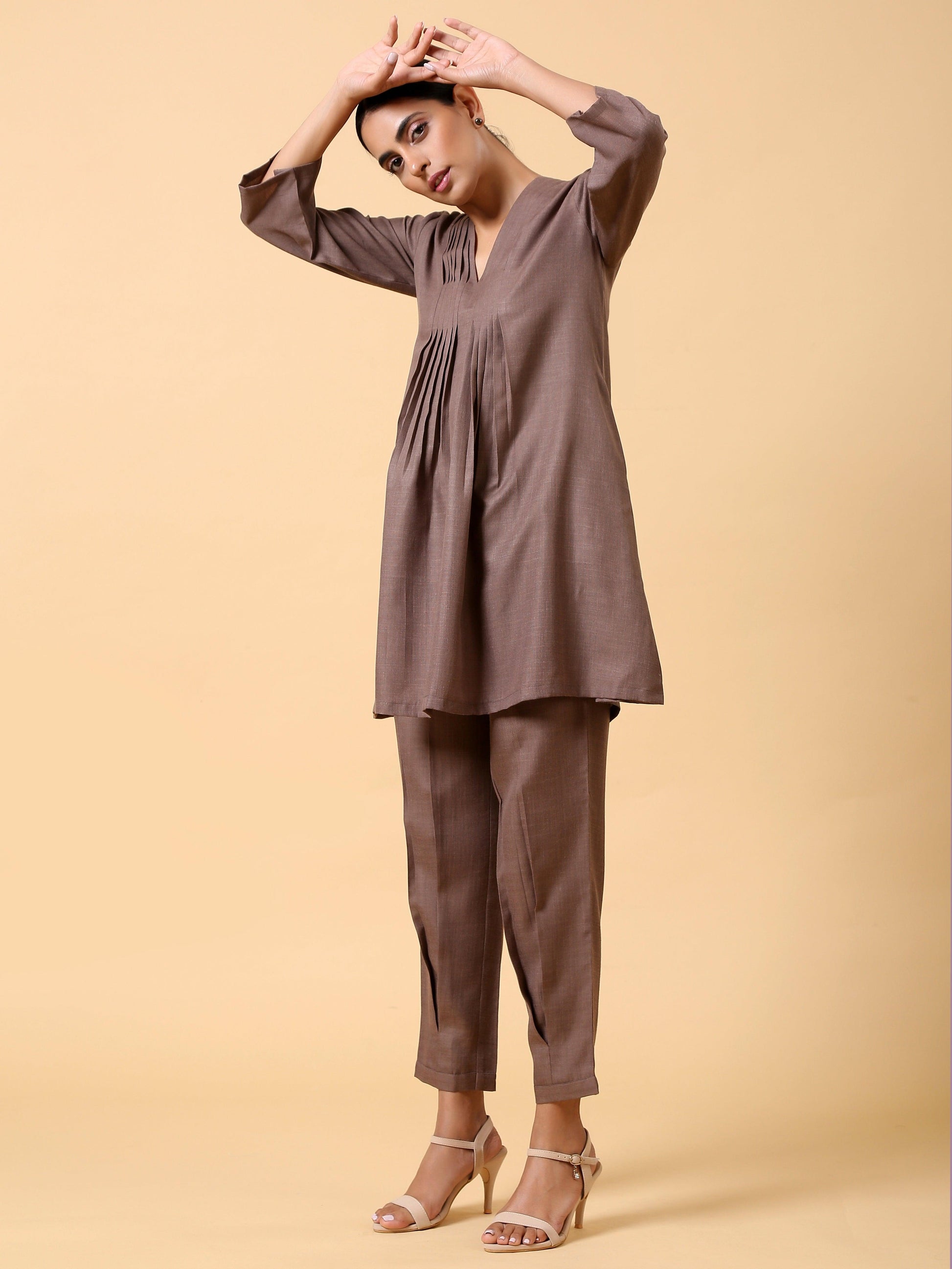 trueBrowns Cotton Linen Burnt Brown Pleated Co-Ord Set - Swadesiicart