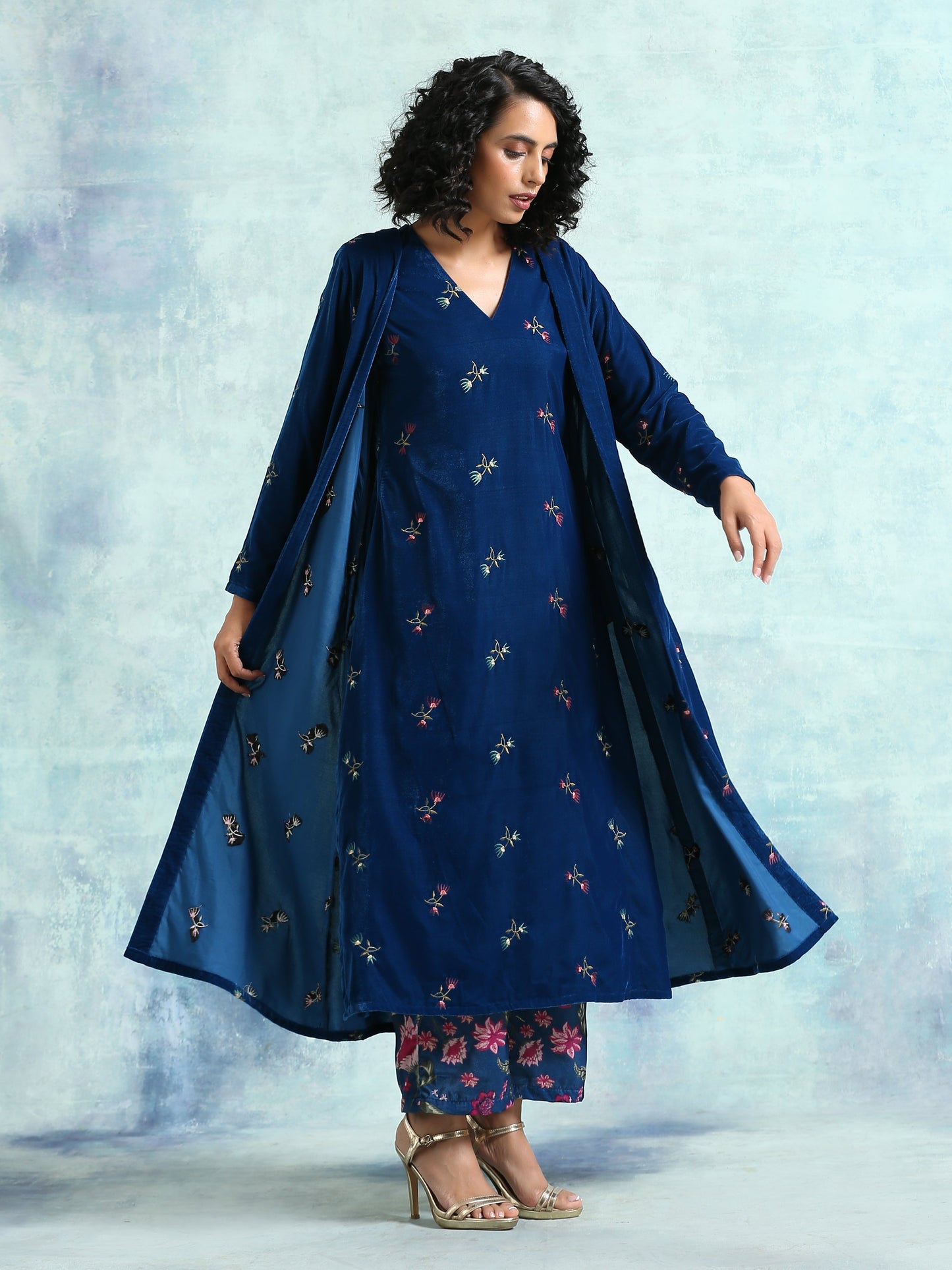 trueBrowns Blue Embroidered Velvet Overlay Jacket | Swadesiicart