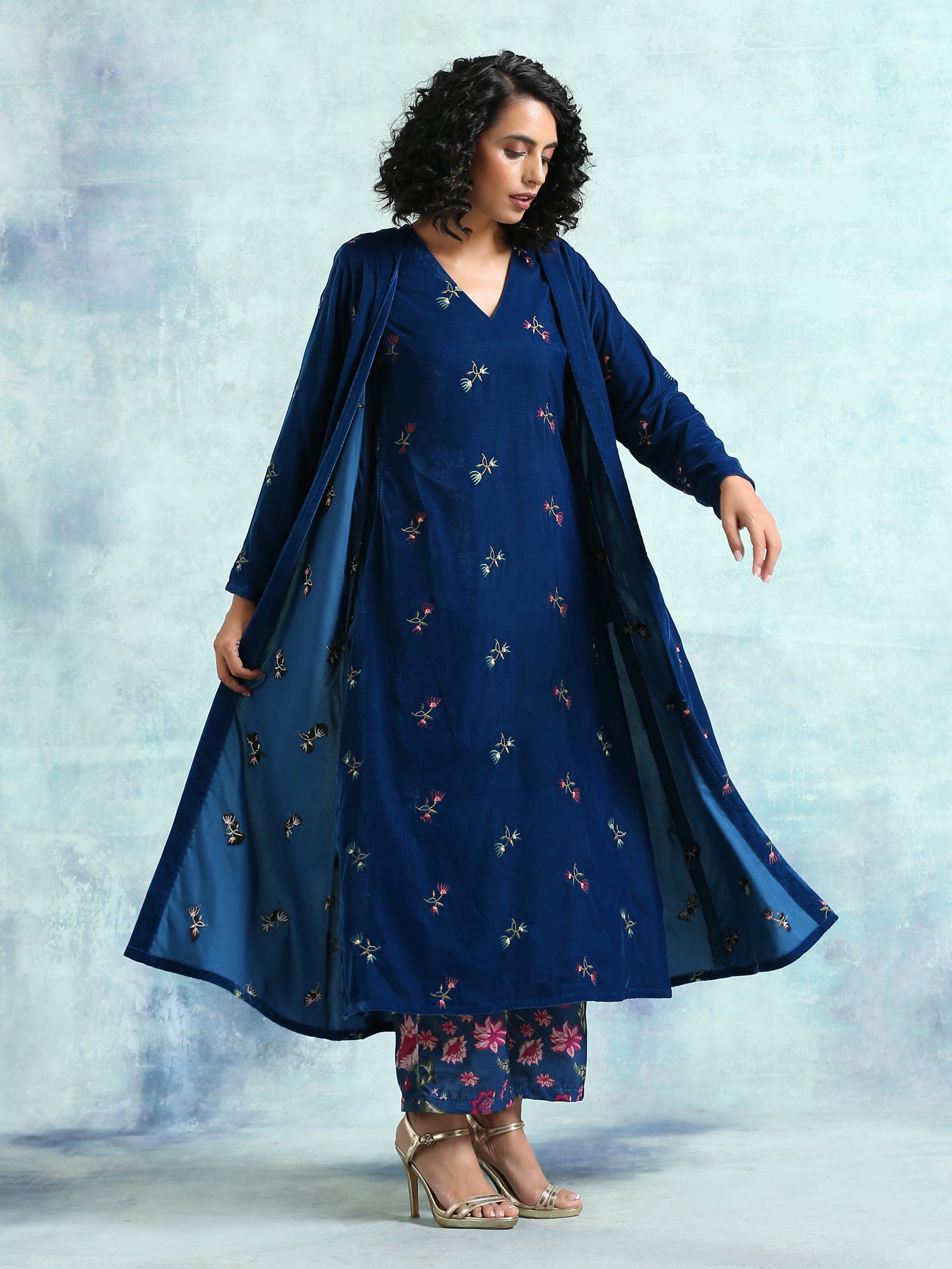 trueBrowns Blue Embroidered Velvet Overlay Jacket | Swadesiicart