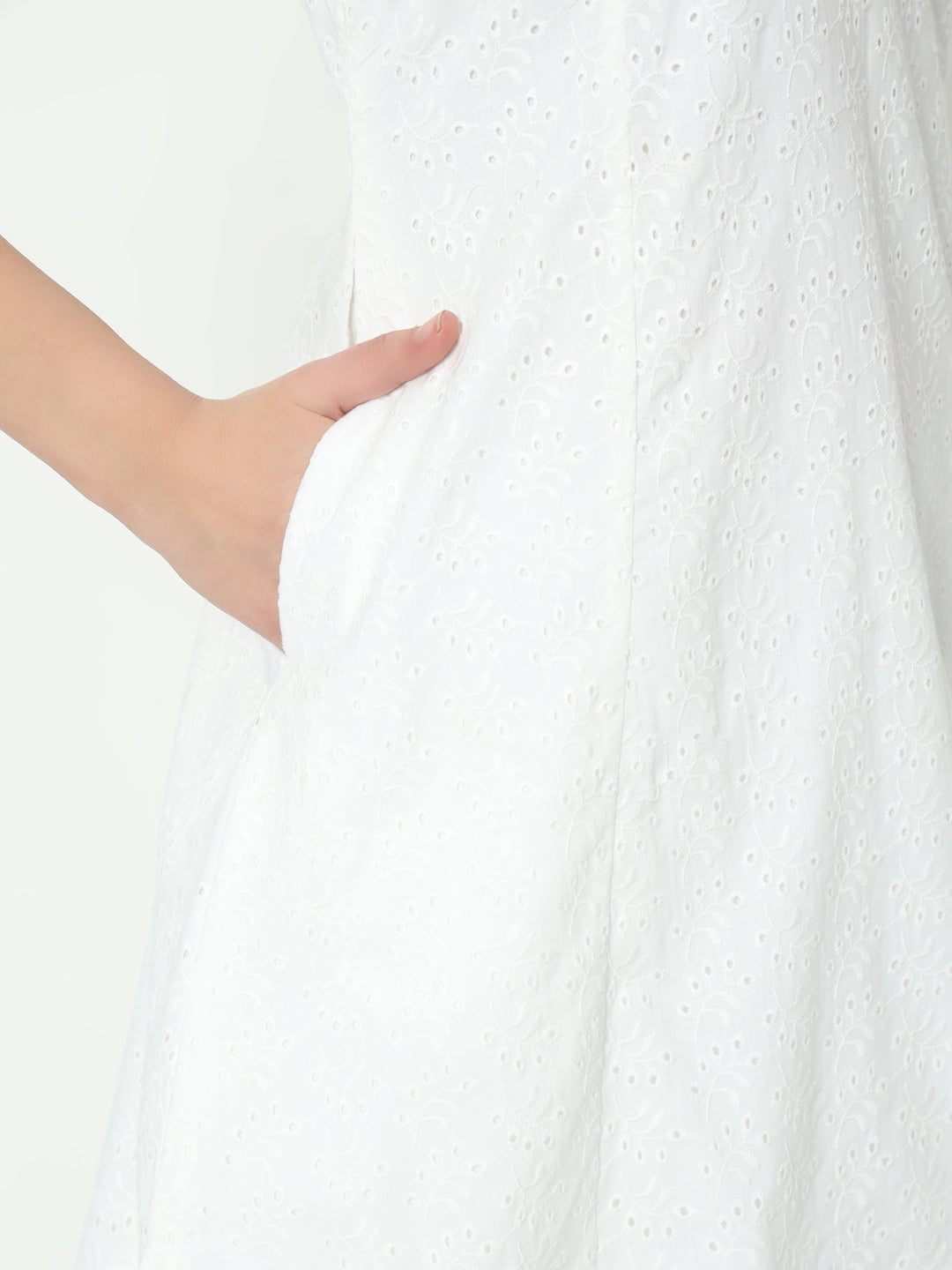 Fab Fashion Pannel White Chiken Kari Co-Ord Set With Round Cut Neck - Swadesiicart