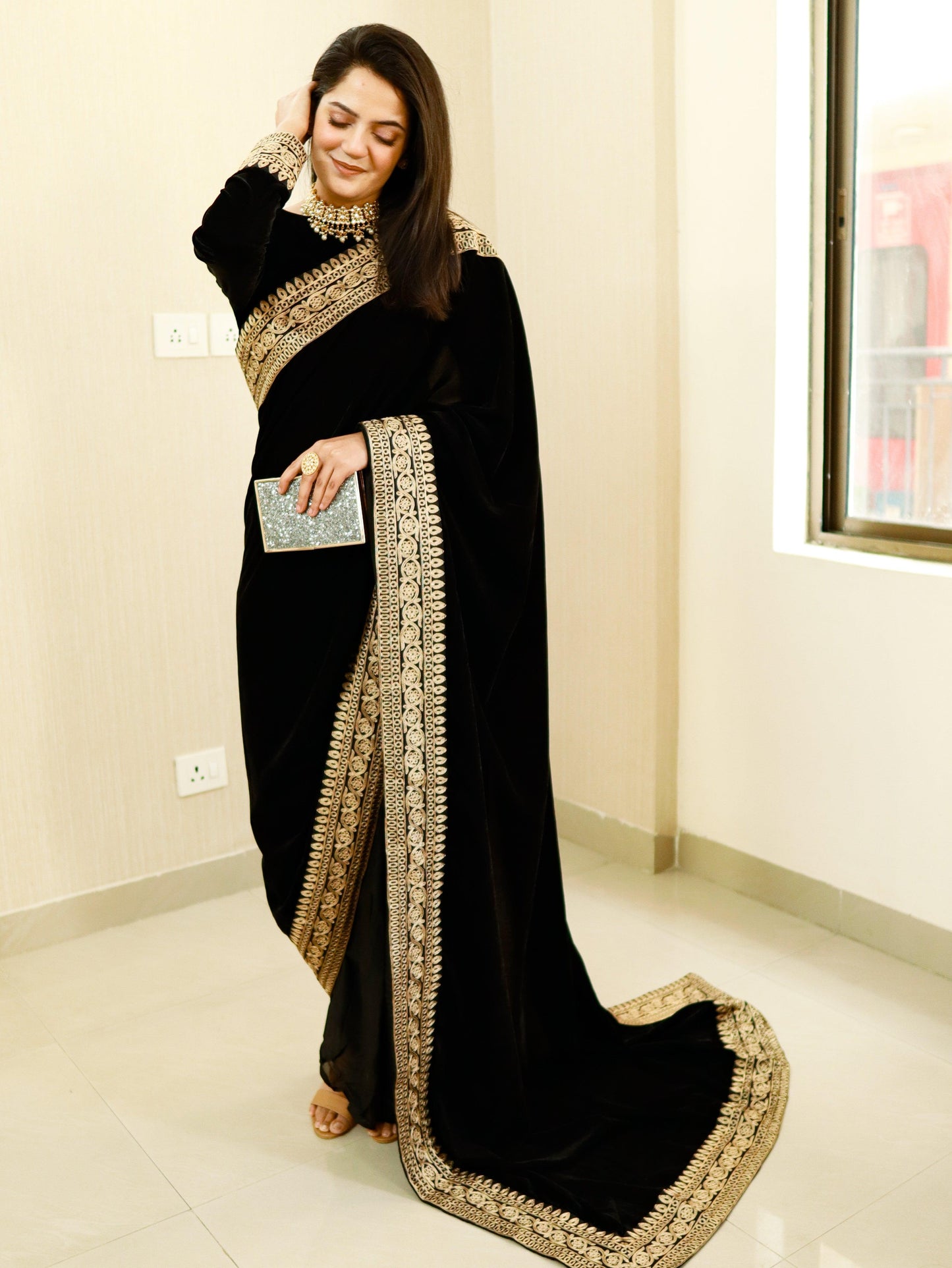 trueBrowns Velvet Silk Embroidered Ready Pleated Saree | Swadesiicart